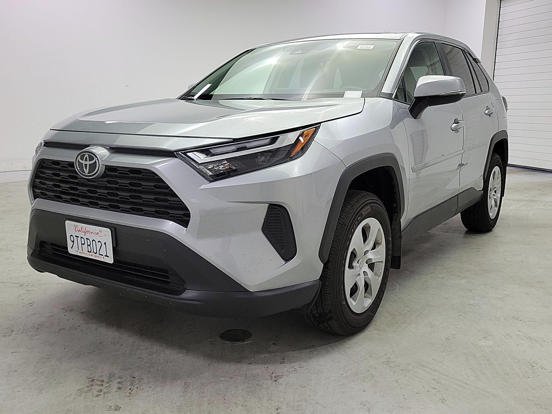 Thumbnail: 2025 Toyota RAV4 - 3