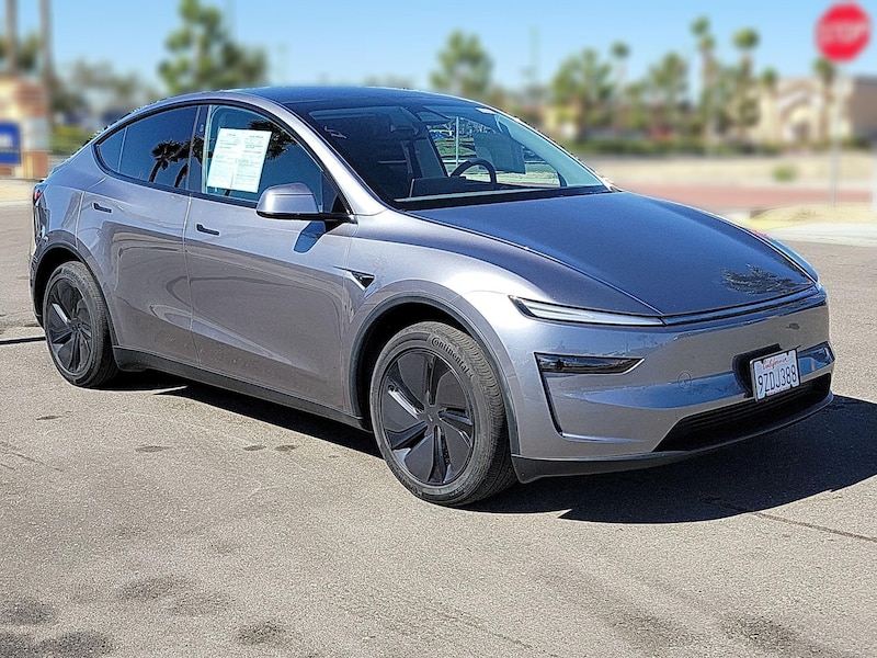 2026 Tesla Model Y Long Range