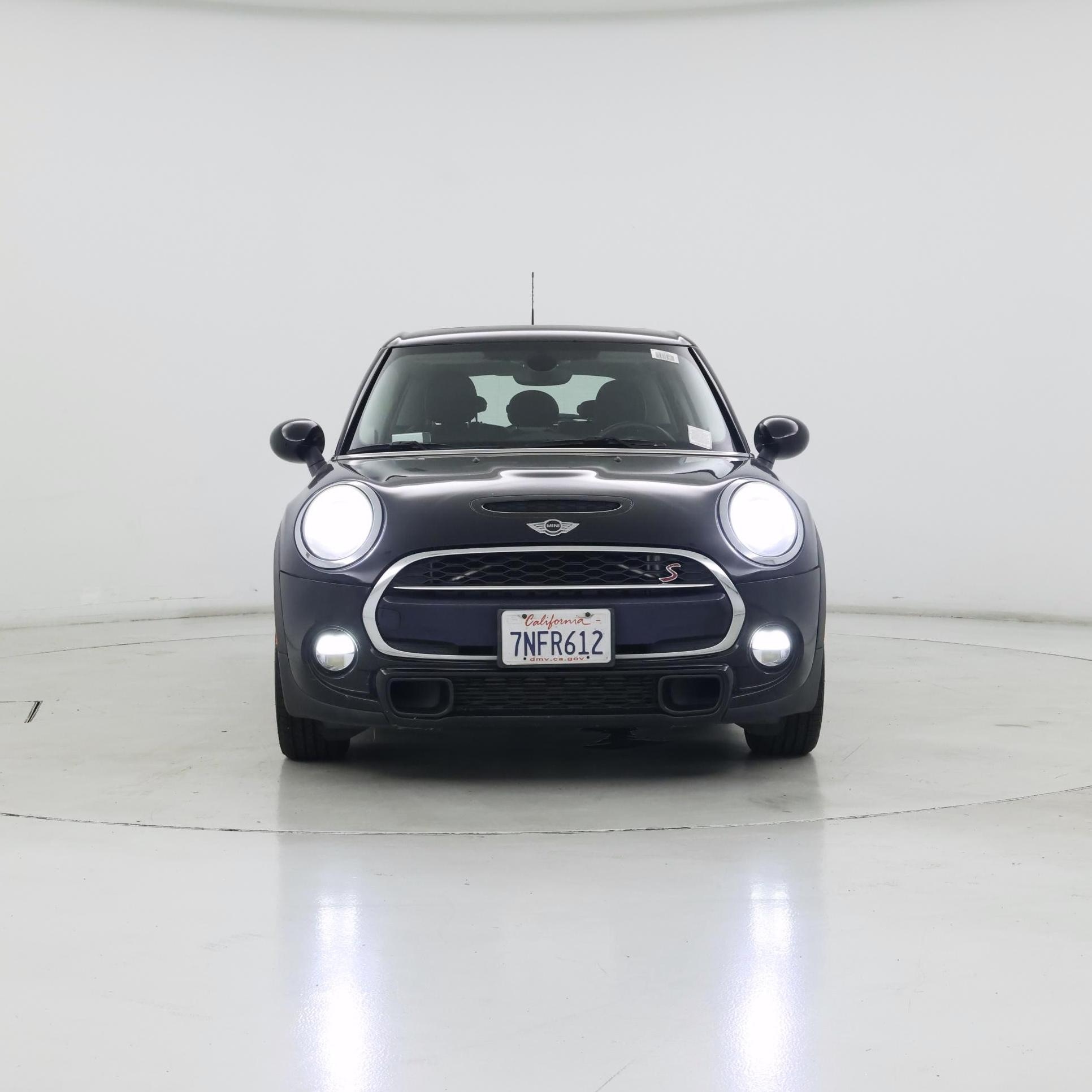 Thumbnail: 2015 MINI Cooper Hardtop - 5