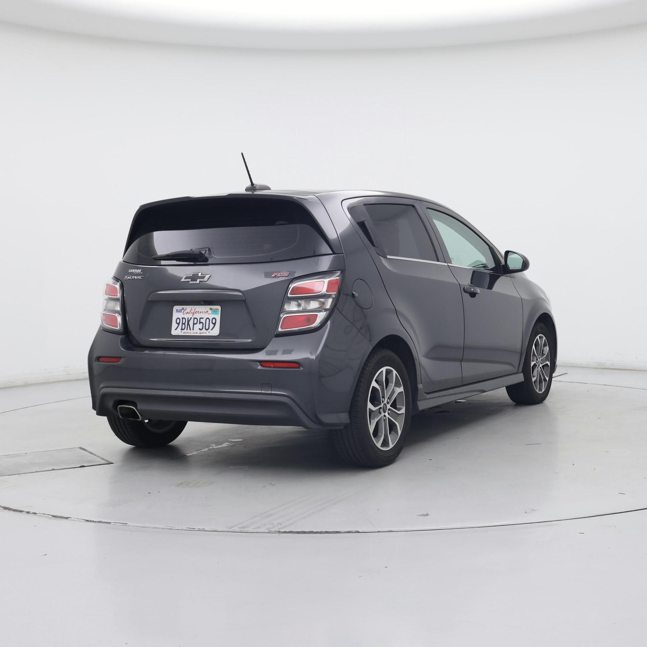 Thumbnail: 2019 Chevrolet Sonic - 8