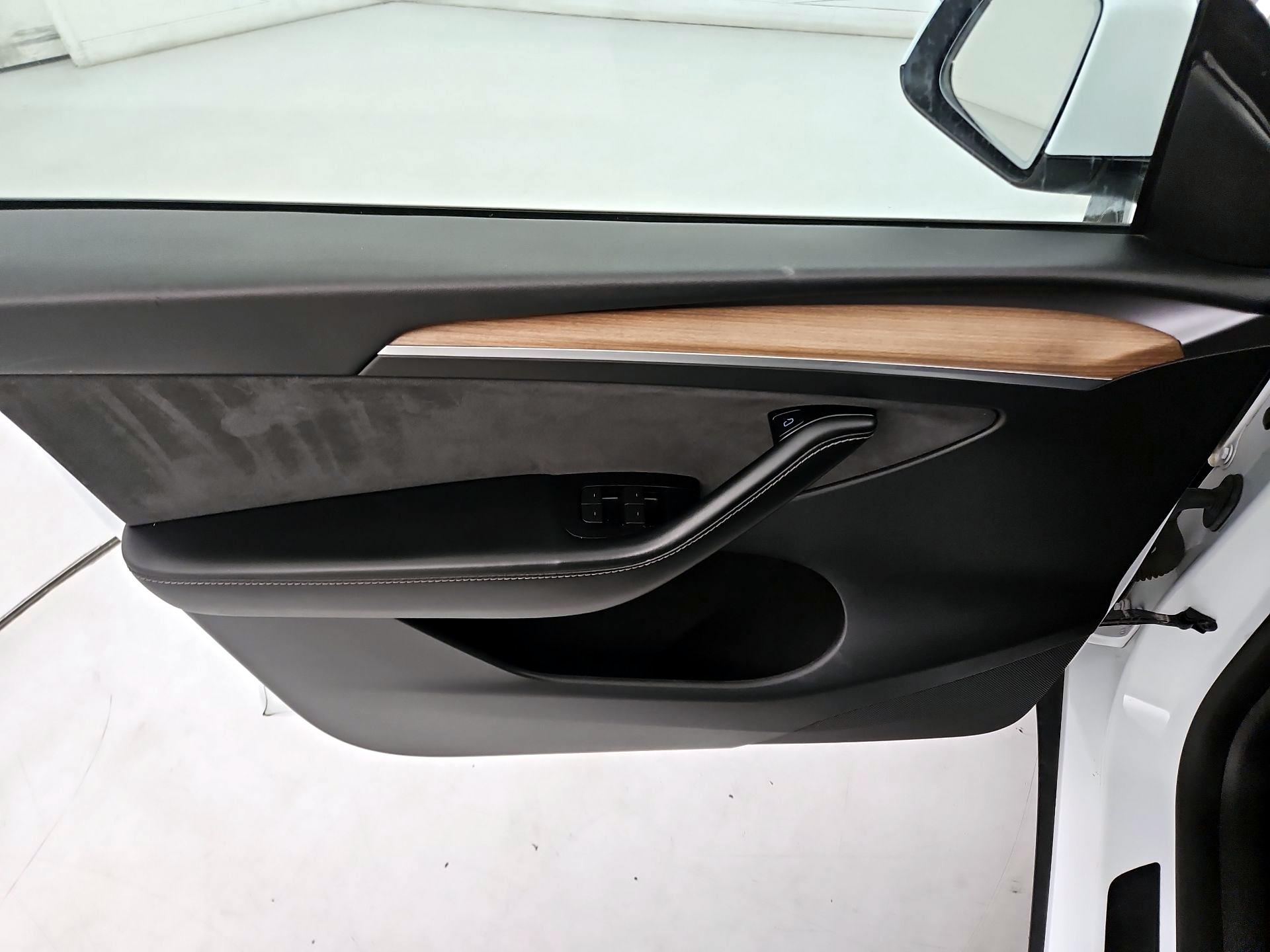 Thumbnail: 2024 Tesla Model Y - 12