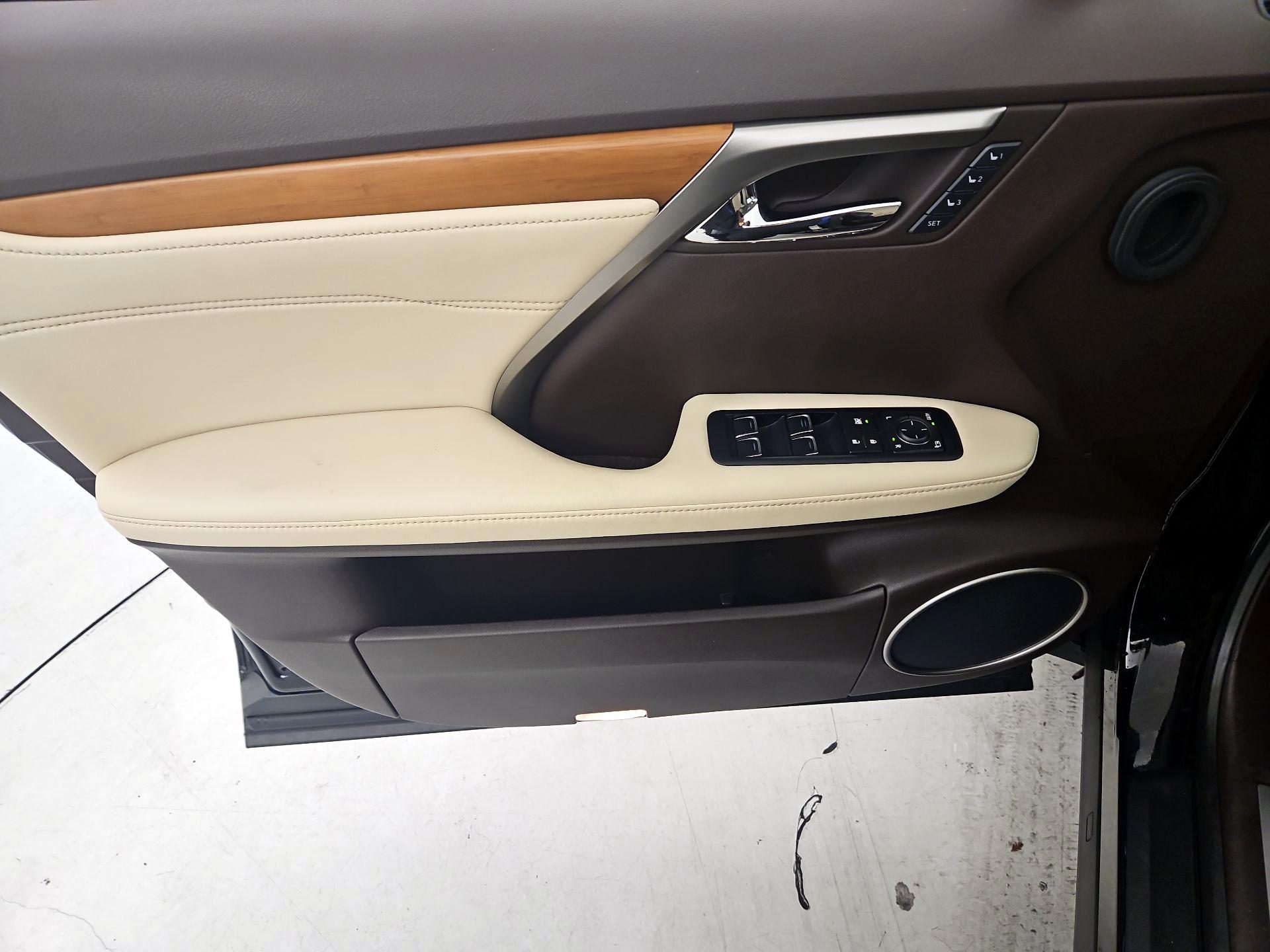 Thumbnail: 2016 Lexus RX - 12