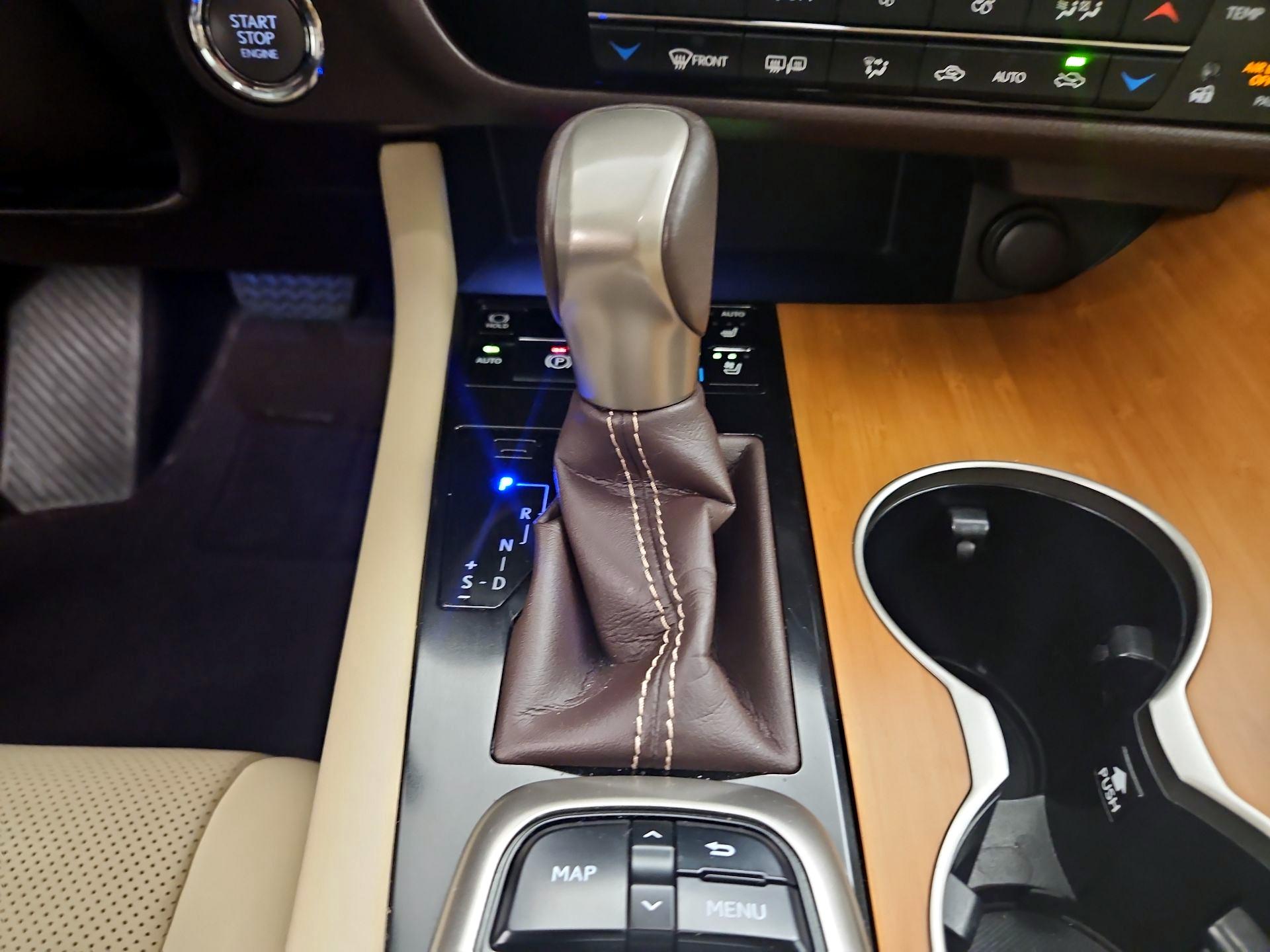 Thumbnail: 2016 Lexus RX - 18