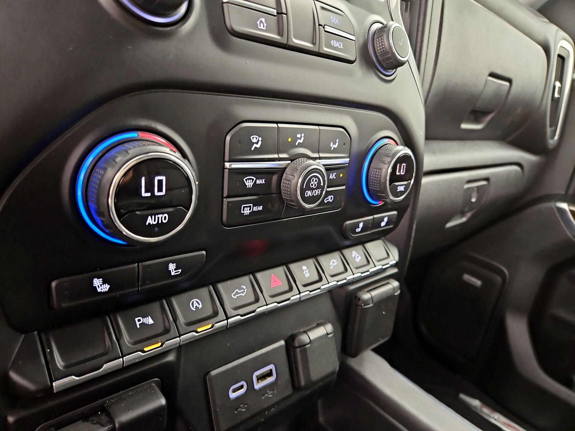 Thumbnail: 2021 Chevrolet Silverado 1500 - 16