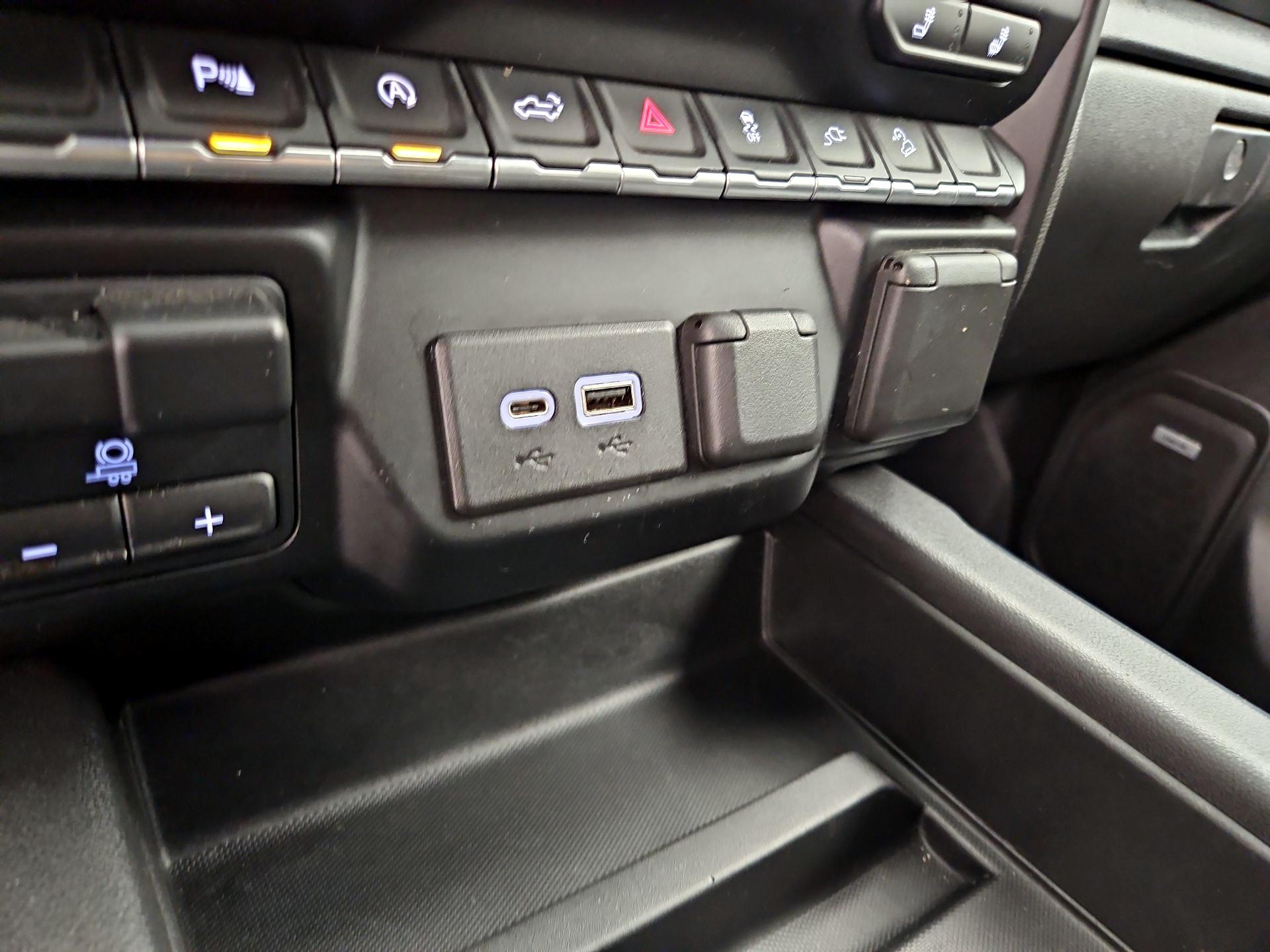 Thumbnail: 2021 Chevrolet Silverado 1500 - 18