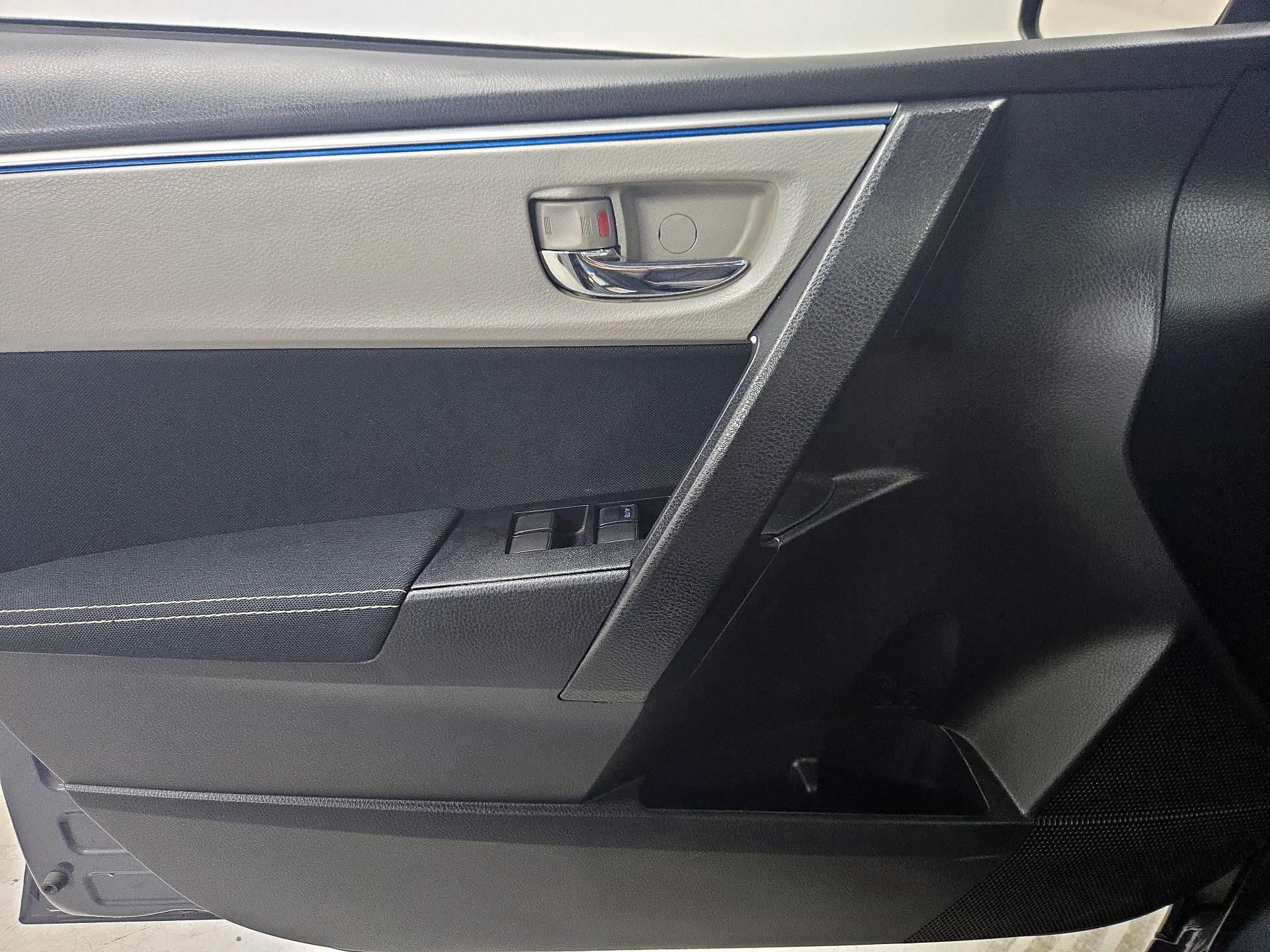 Thumbnail: 2016 Toyota Corolla - 12