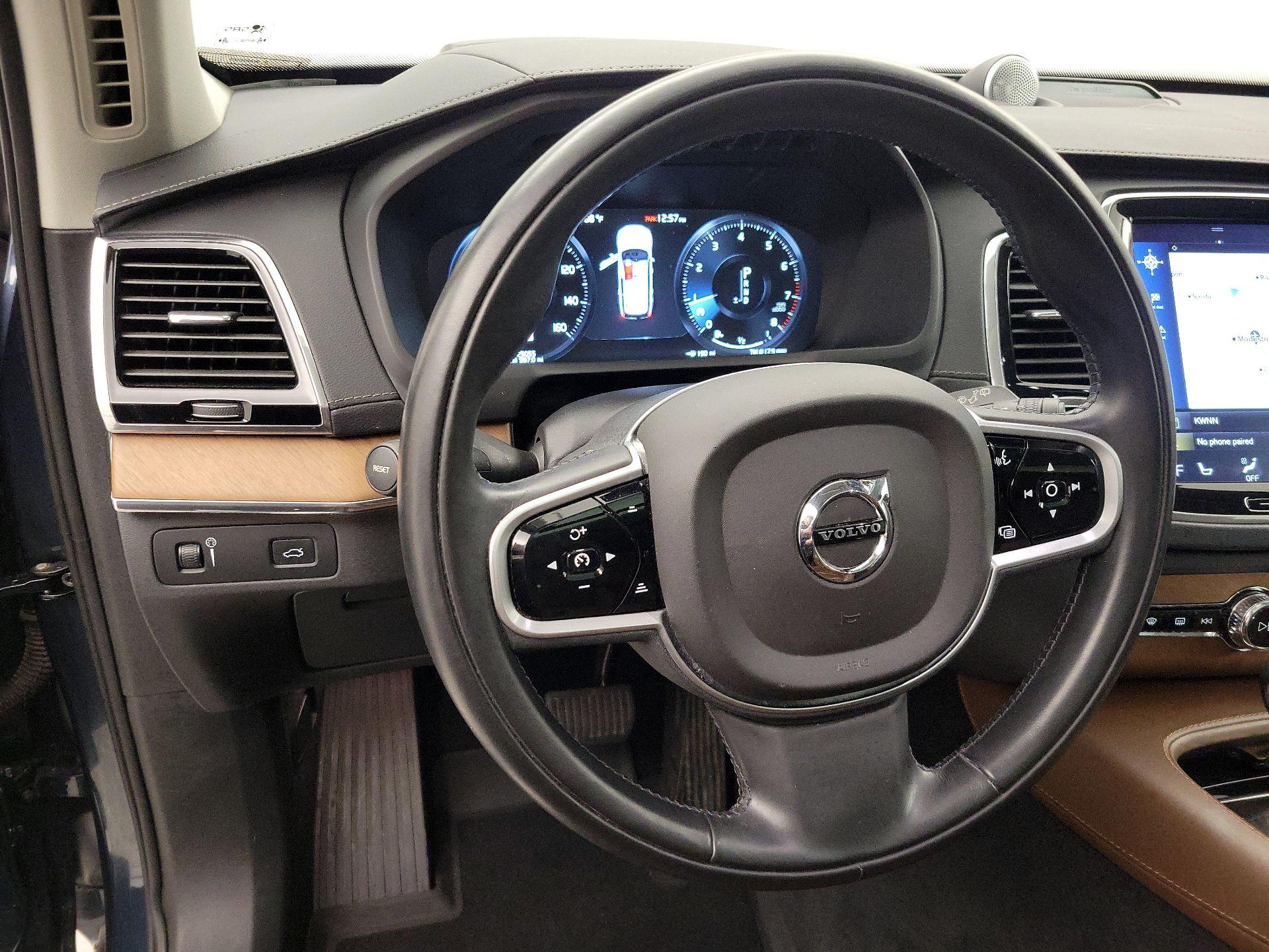 Thumbnail: 2018 Volvo XC90 - 10
