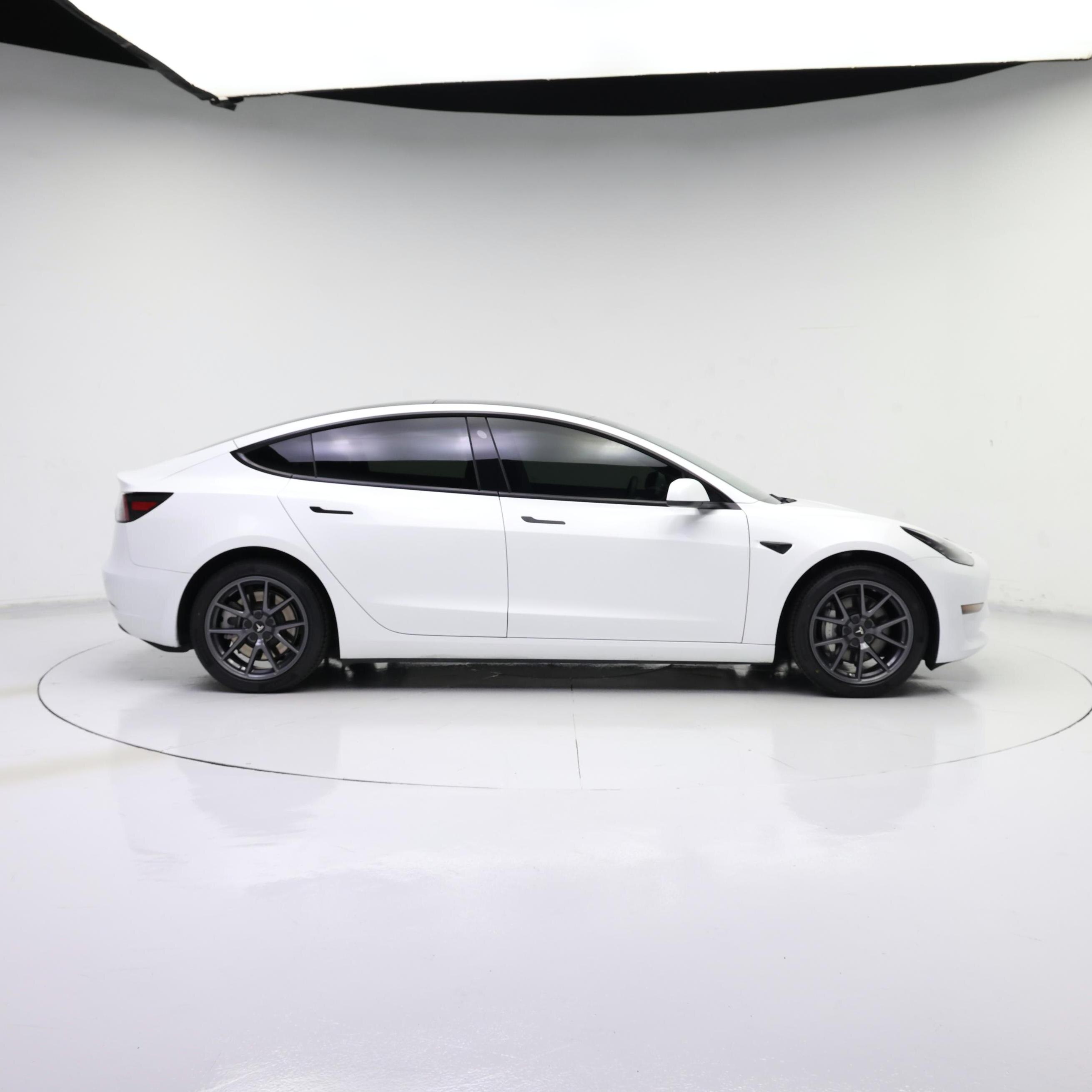 Thumbnail: 2023 Tesla Model 3 - 7