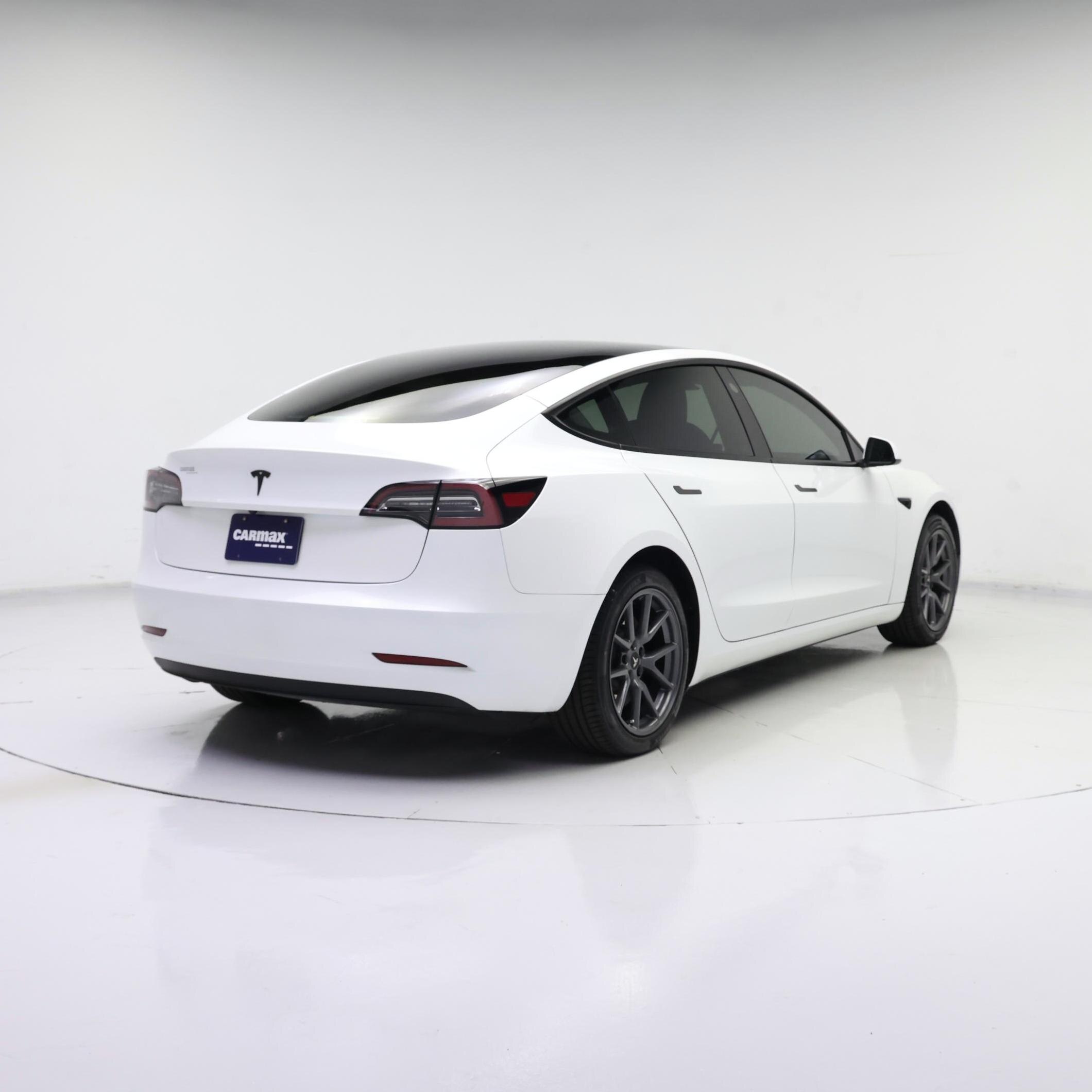 Thumbnail: 2023 Tesla Model 3 - 8
