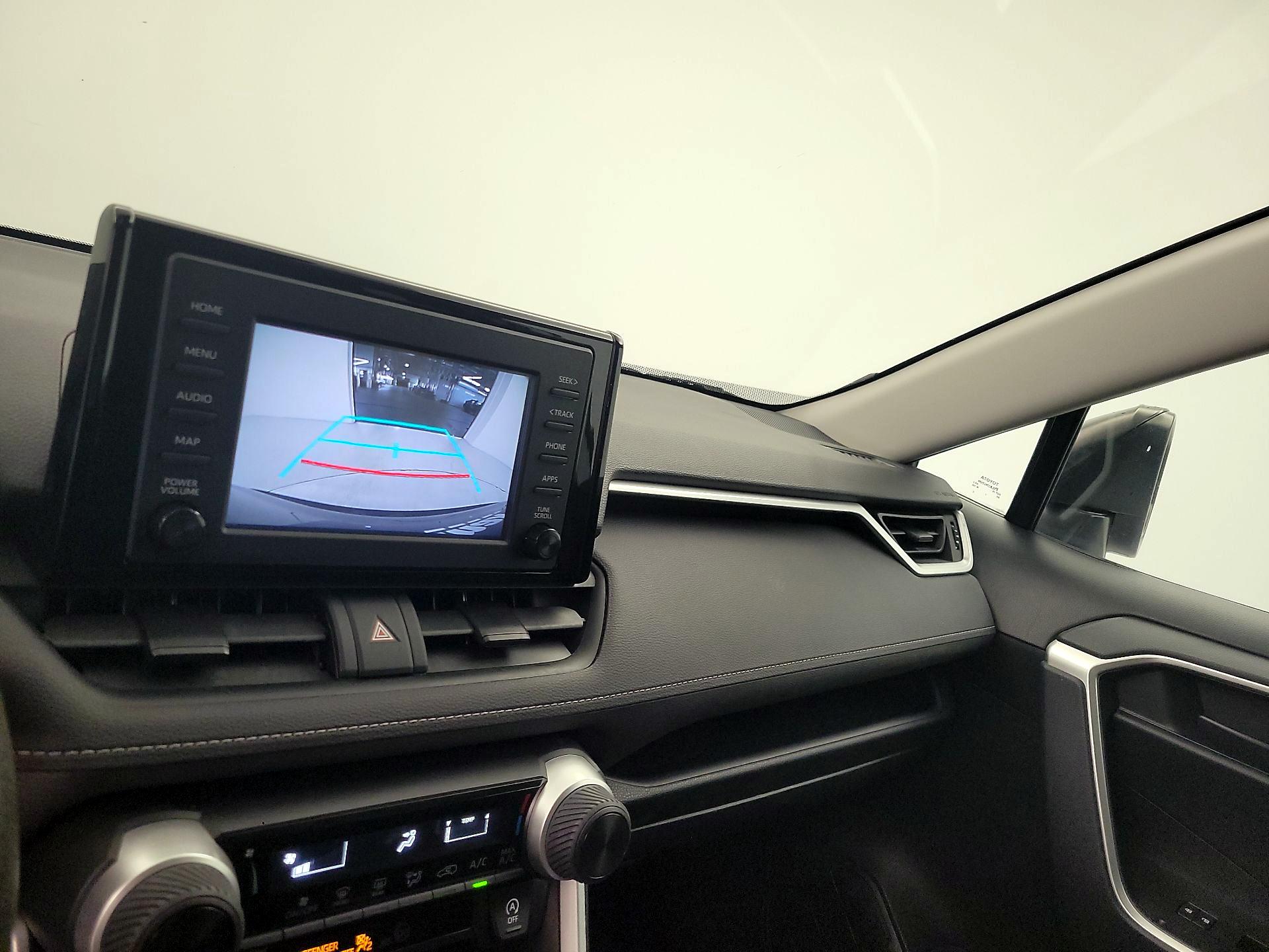 Thumbnail: 2019 Toyota RAV4 - 14