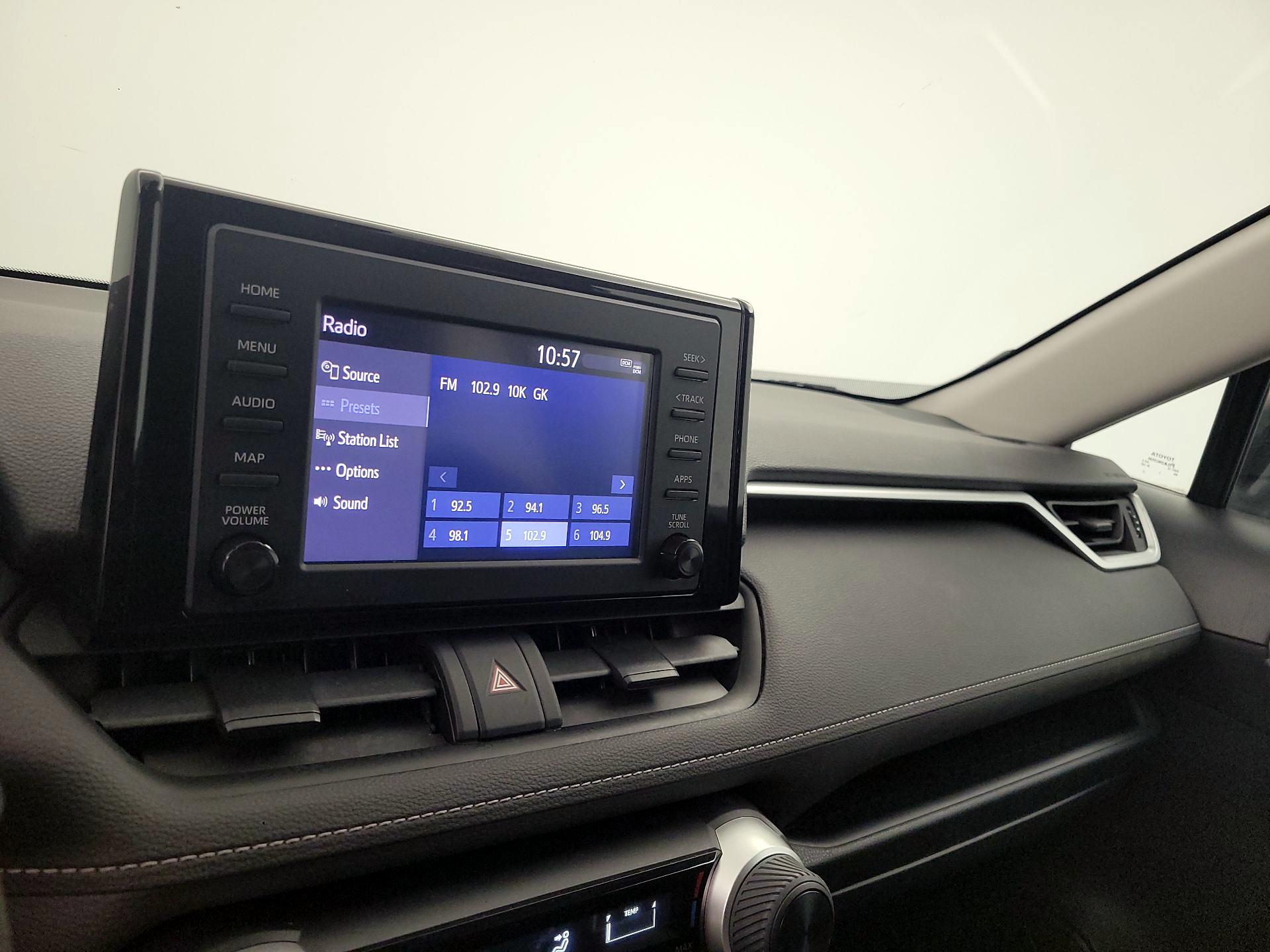 Thumbnail: 2019 Toyota RAV4 - 15