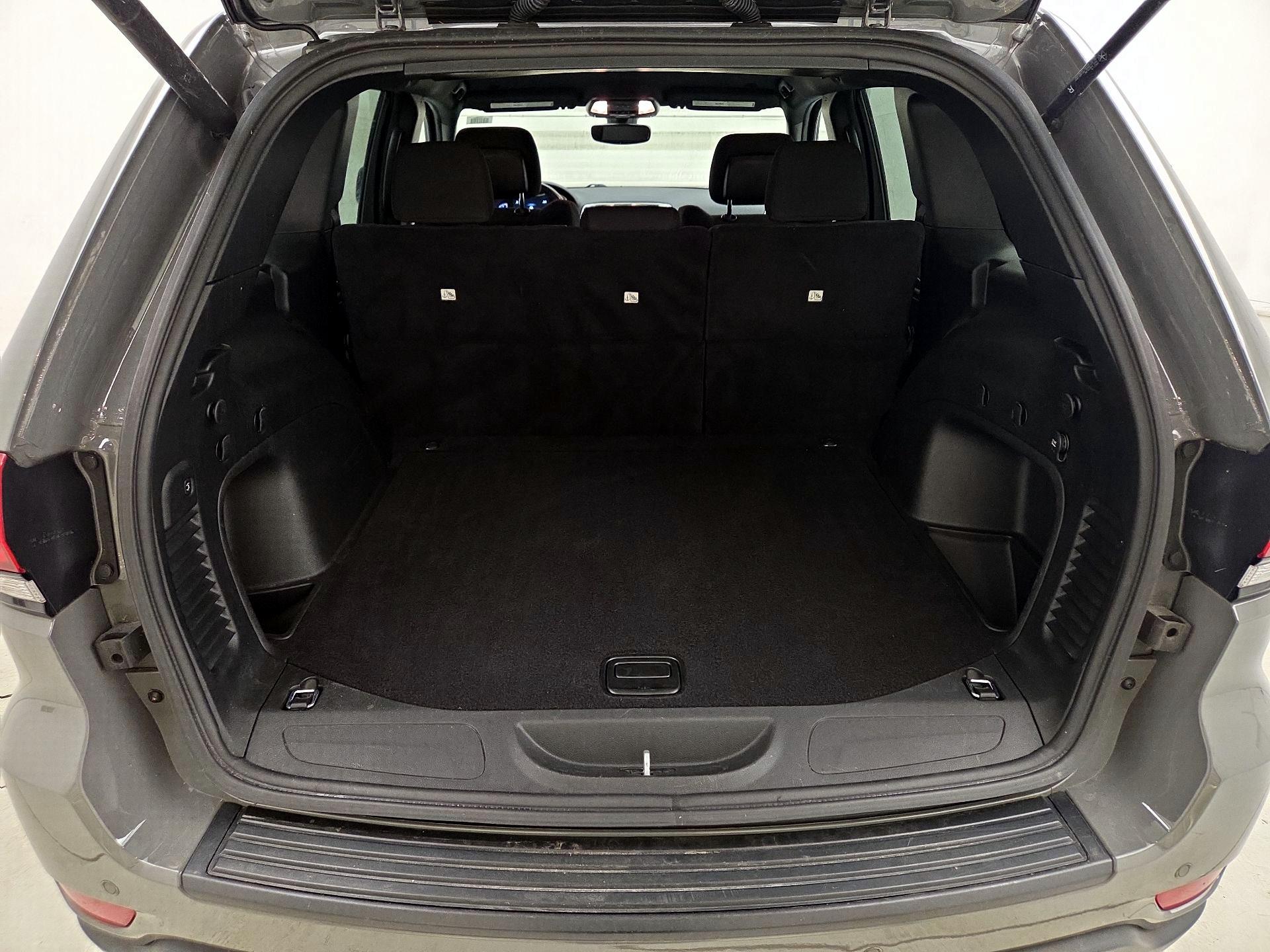 Thumbnail: 2021 Jeep Grand Cherokee - 20