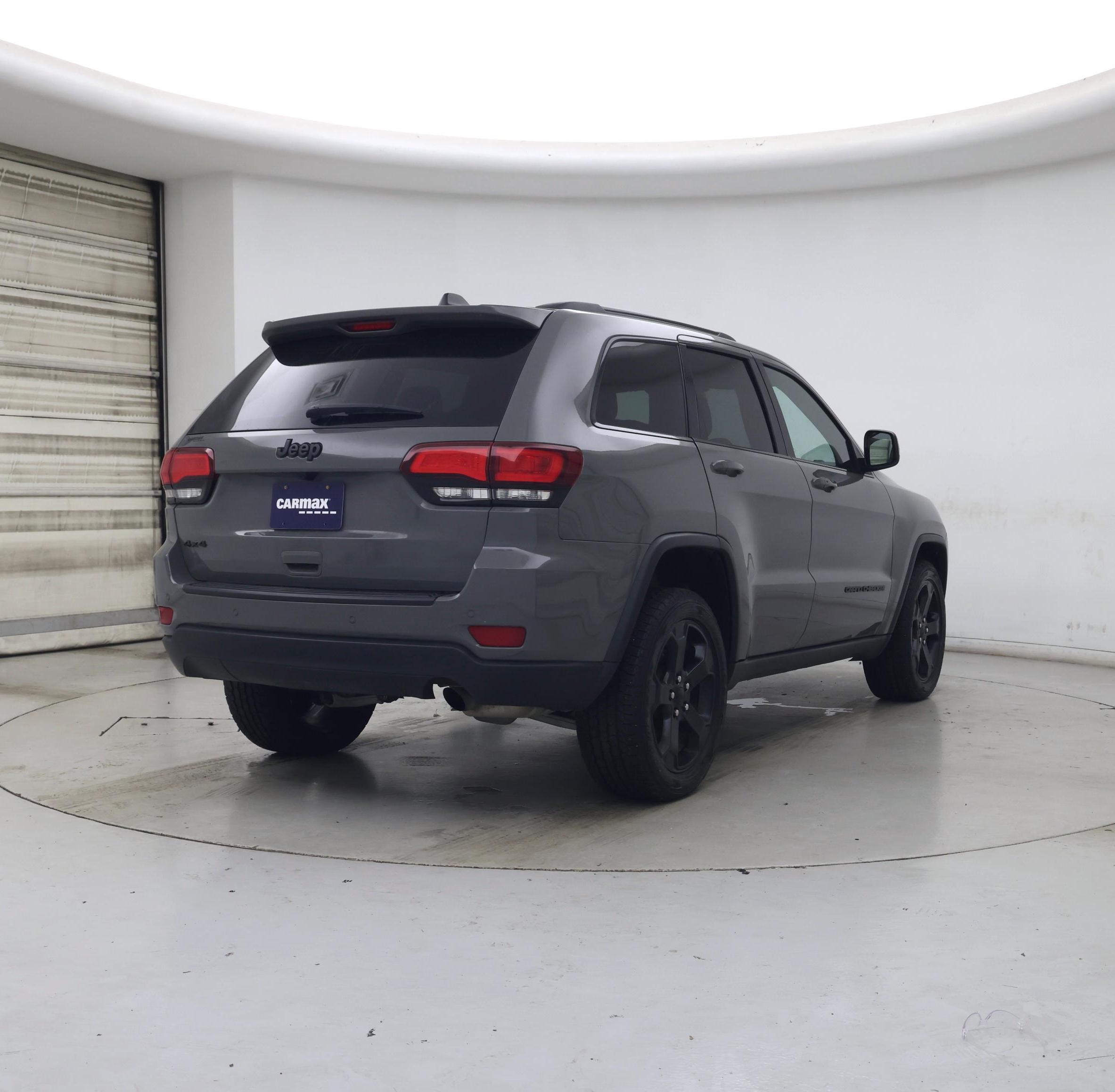 Thumbnail: 2021 Jeep Grand Cherokee - 8