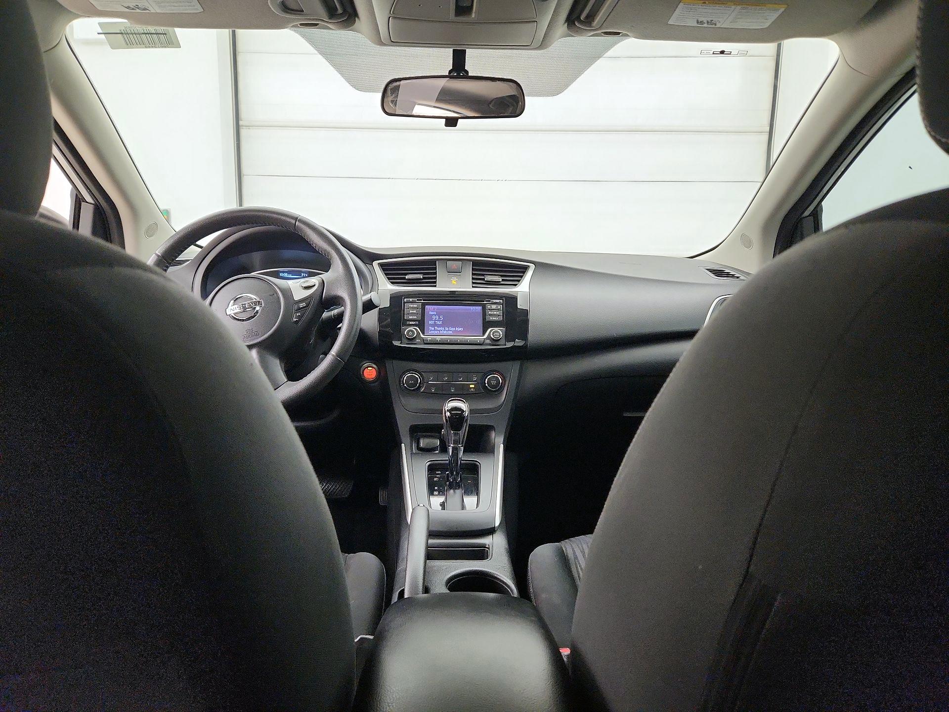 Thumbnail: 2017 Nissan Sentra - 9