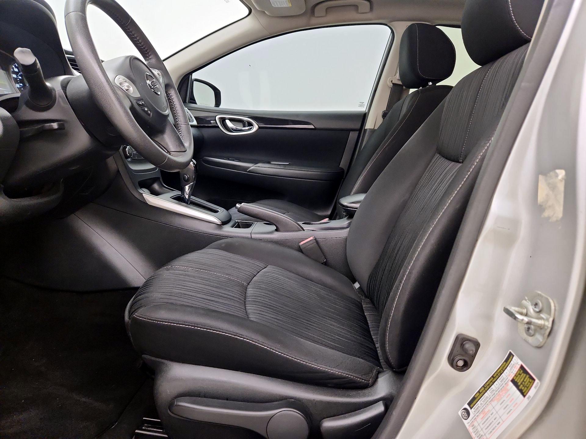 Thumbnail: 2017 Nissan Sentra - 11
