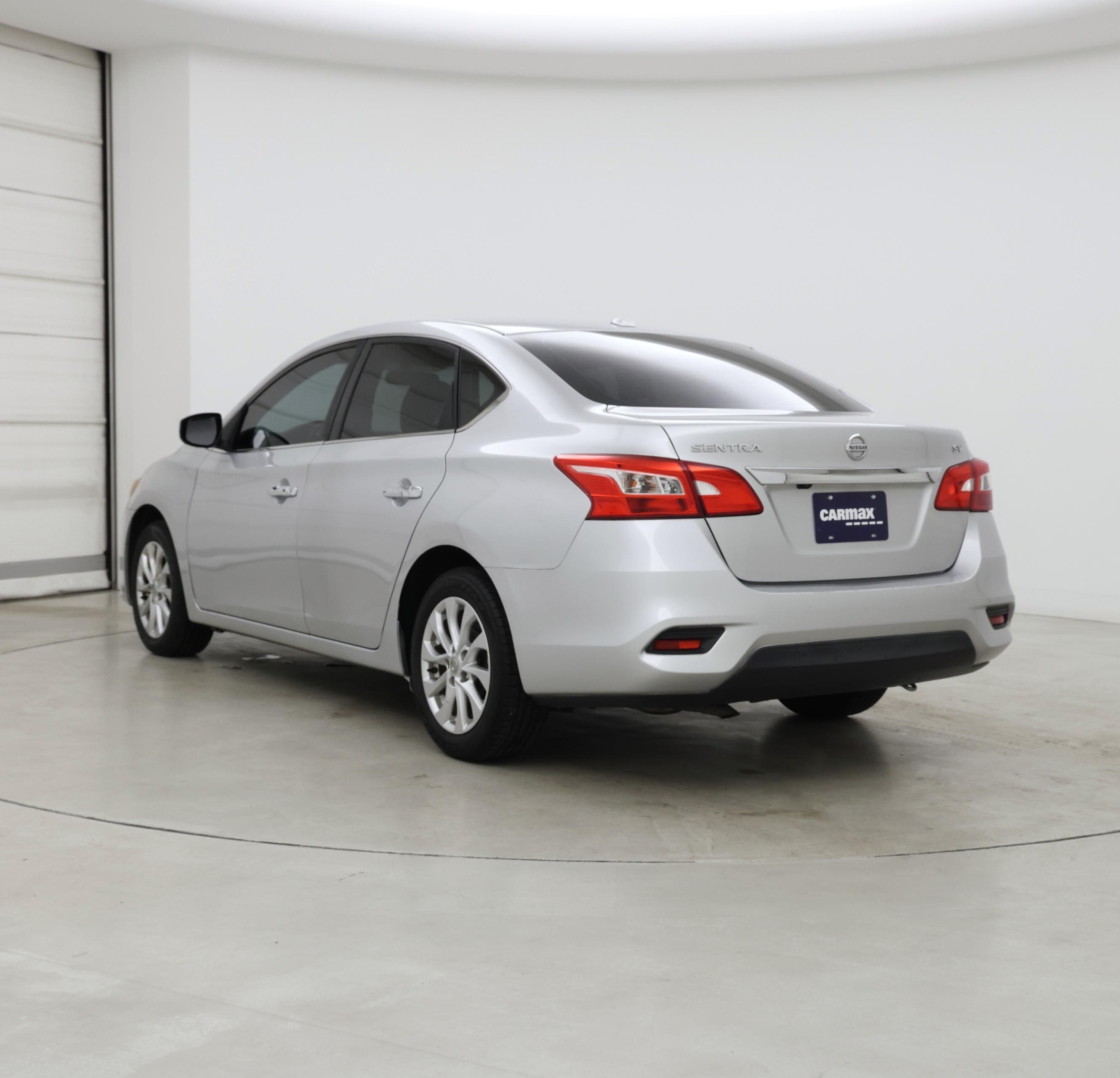 Thumbnail: 2017 Nissan Sentra - 2