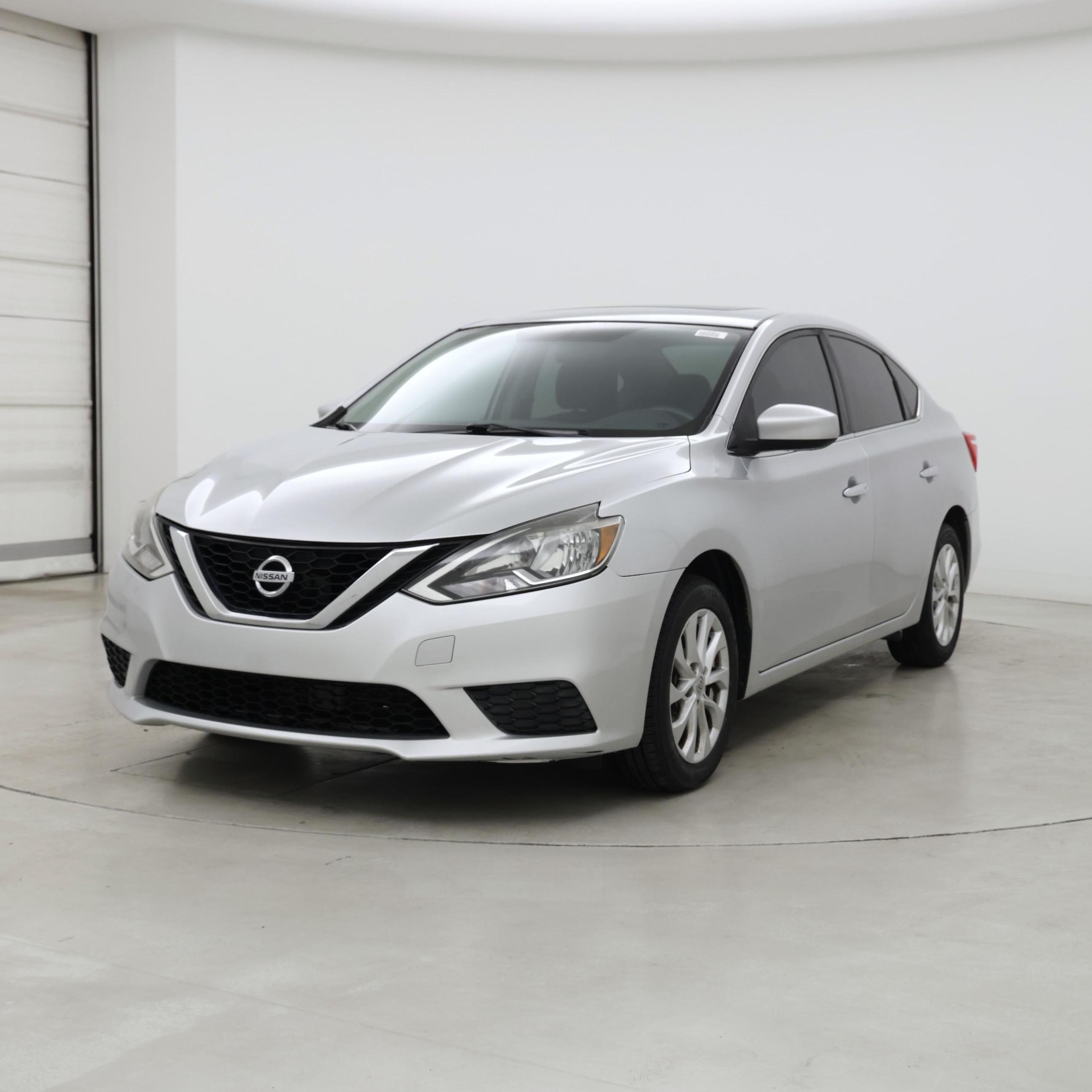 Thumbnail: 2017 Nissan Sentra - 4