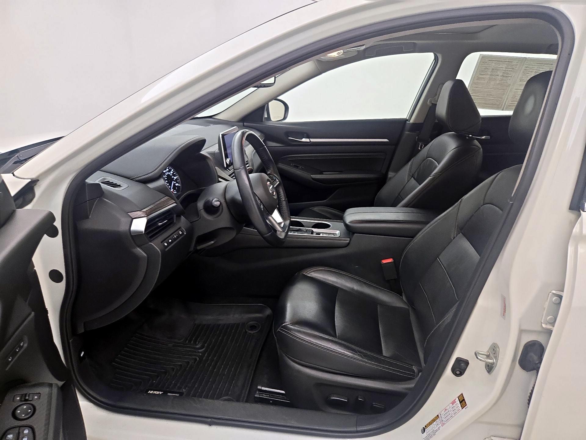 Thumbnail: 2019 Nissan Altima - 11