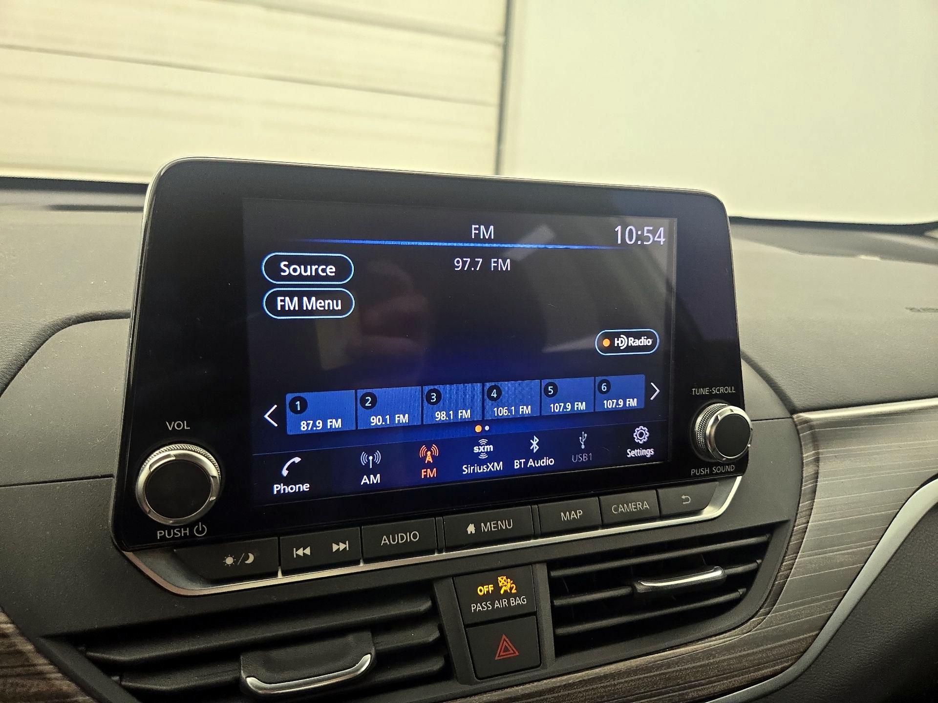 Thumbnail: 2019 Nissan Altima - 16