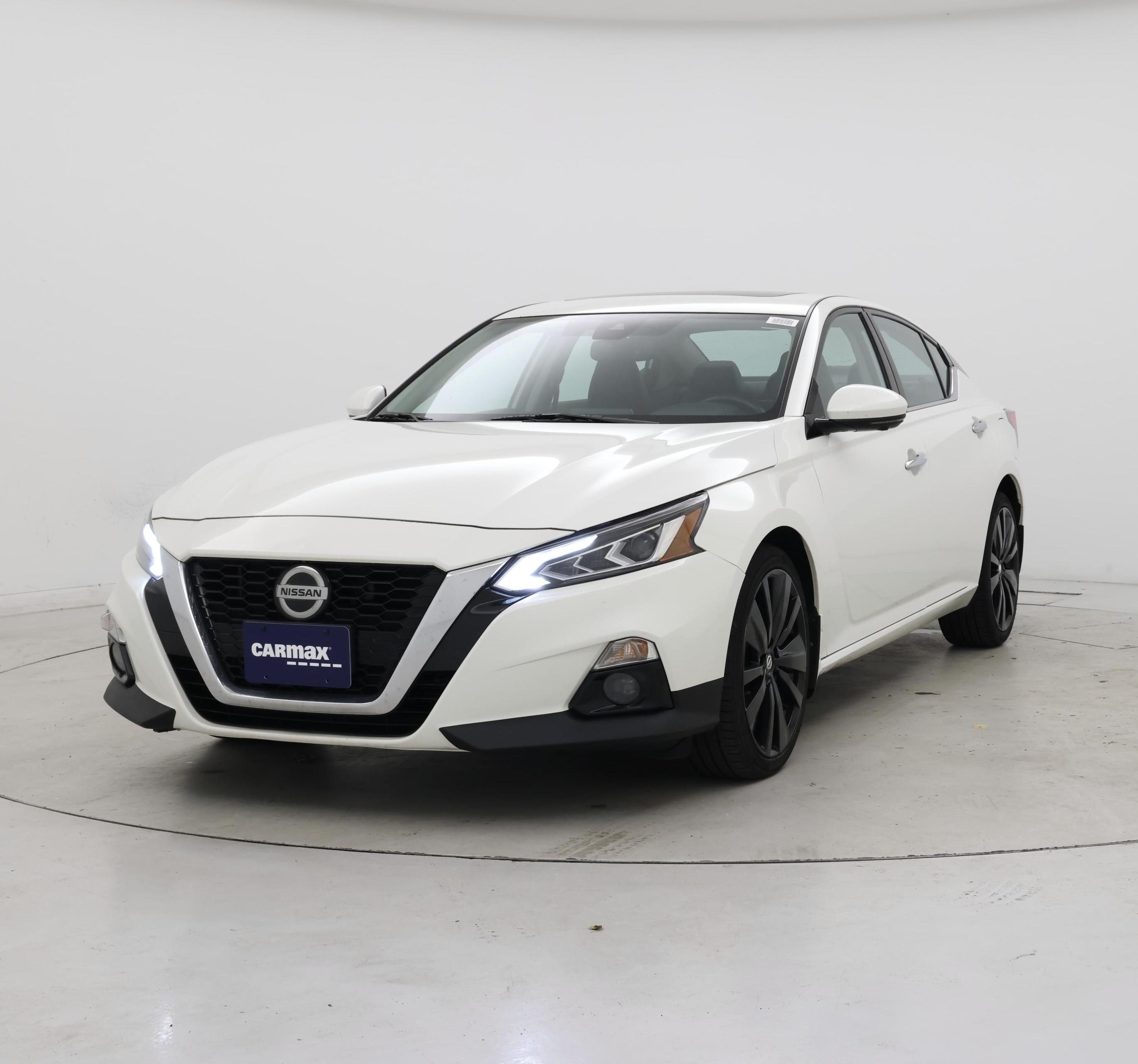 Thumbnail: 2019 Nissan Altima - 4