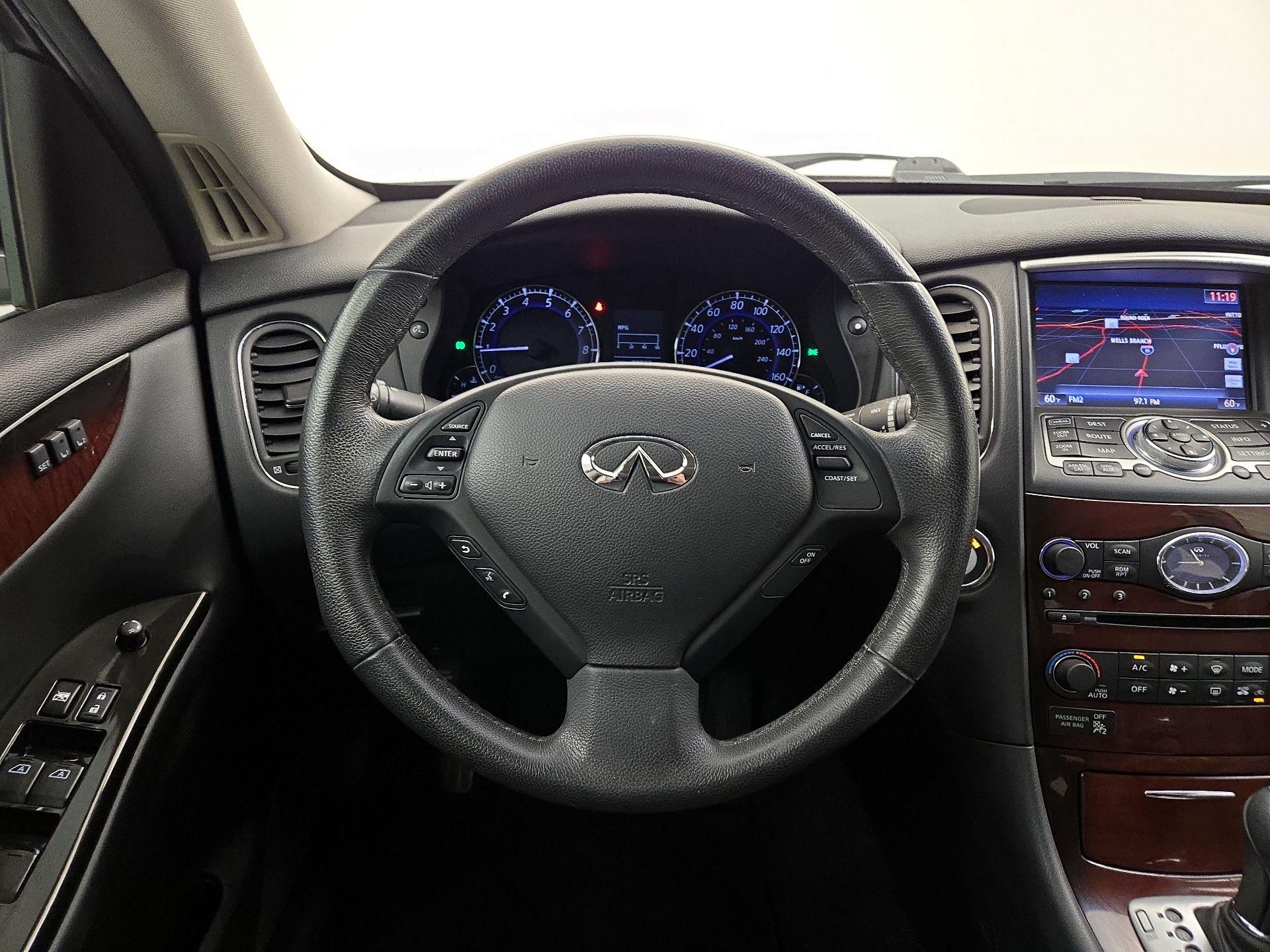 Thumbnail: 2016 INFINITI QX50 - 10