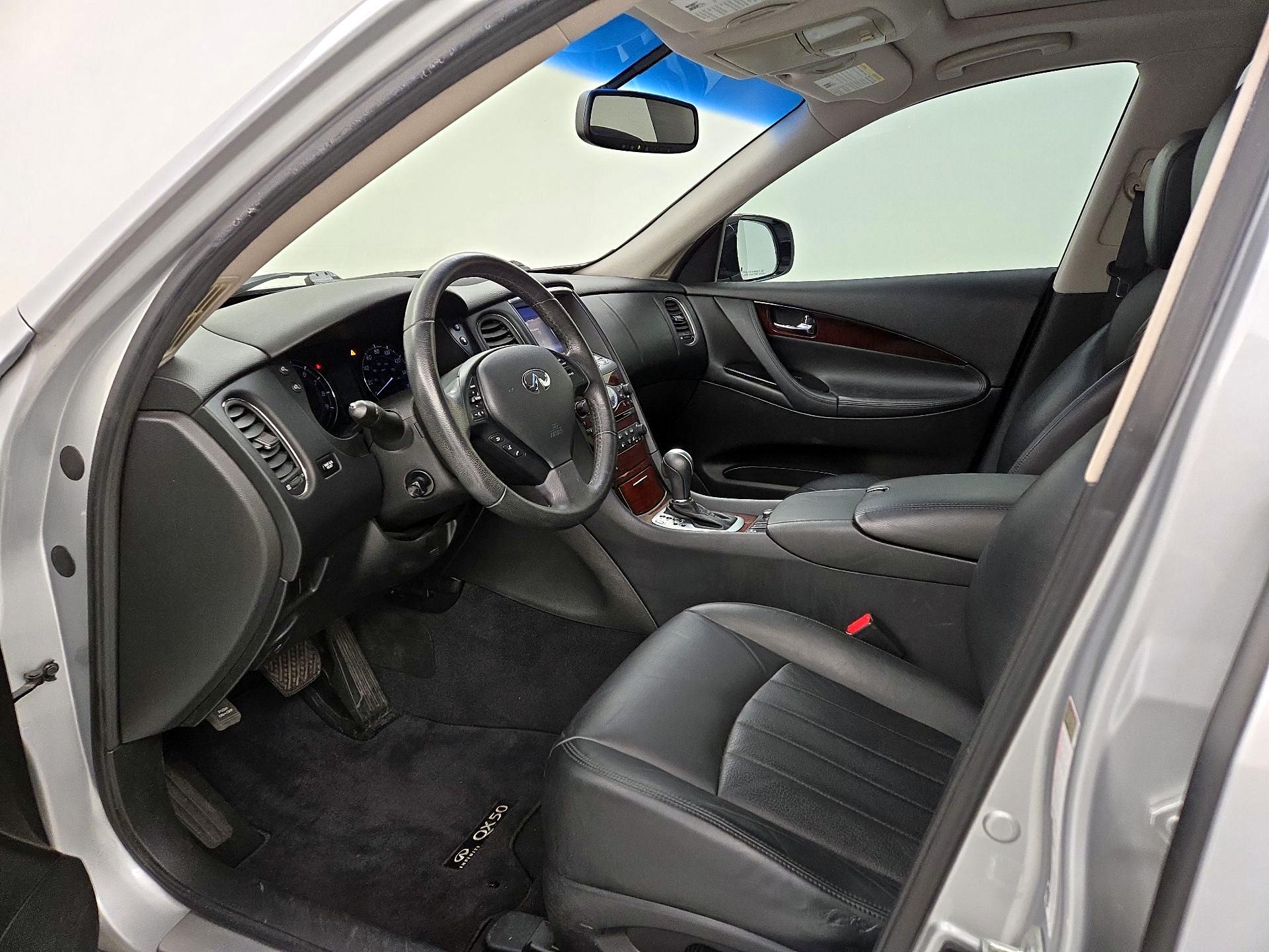 Thumbnail: 2016 INFINITI QX50 - 11