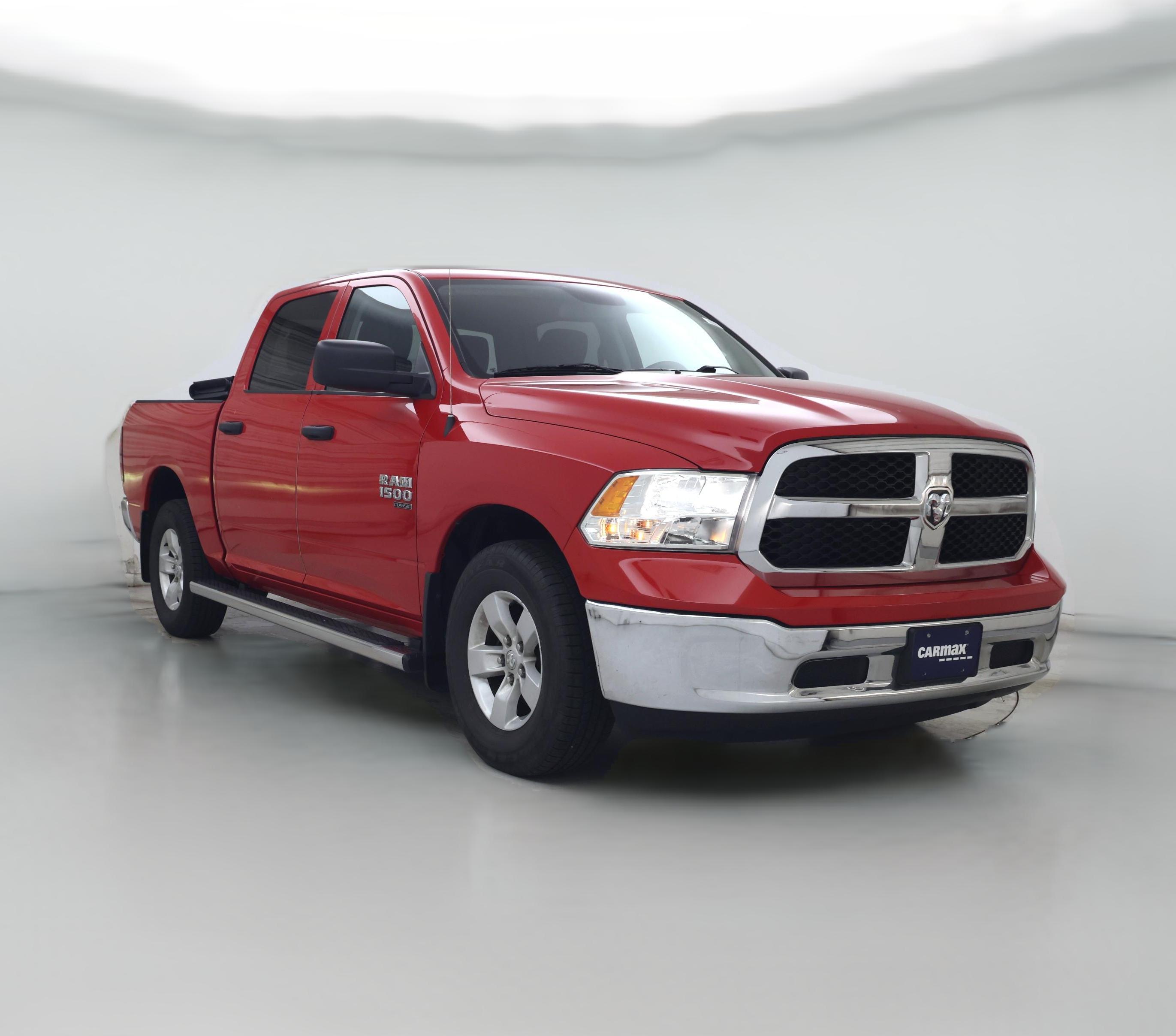 Thumbnail: 2020 RAM 1500 Classic - 1