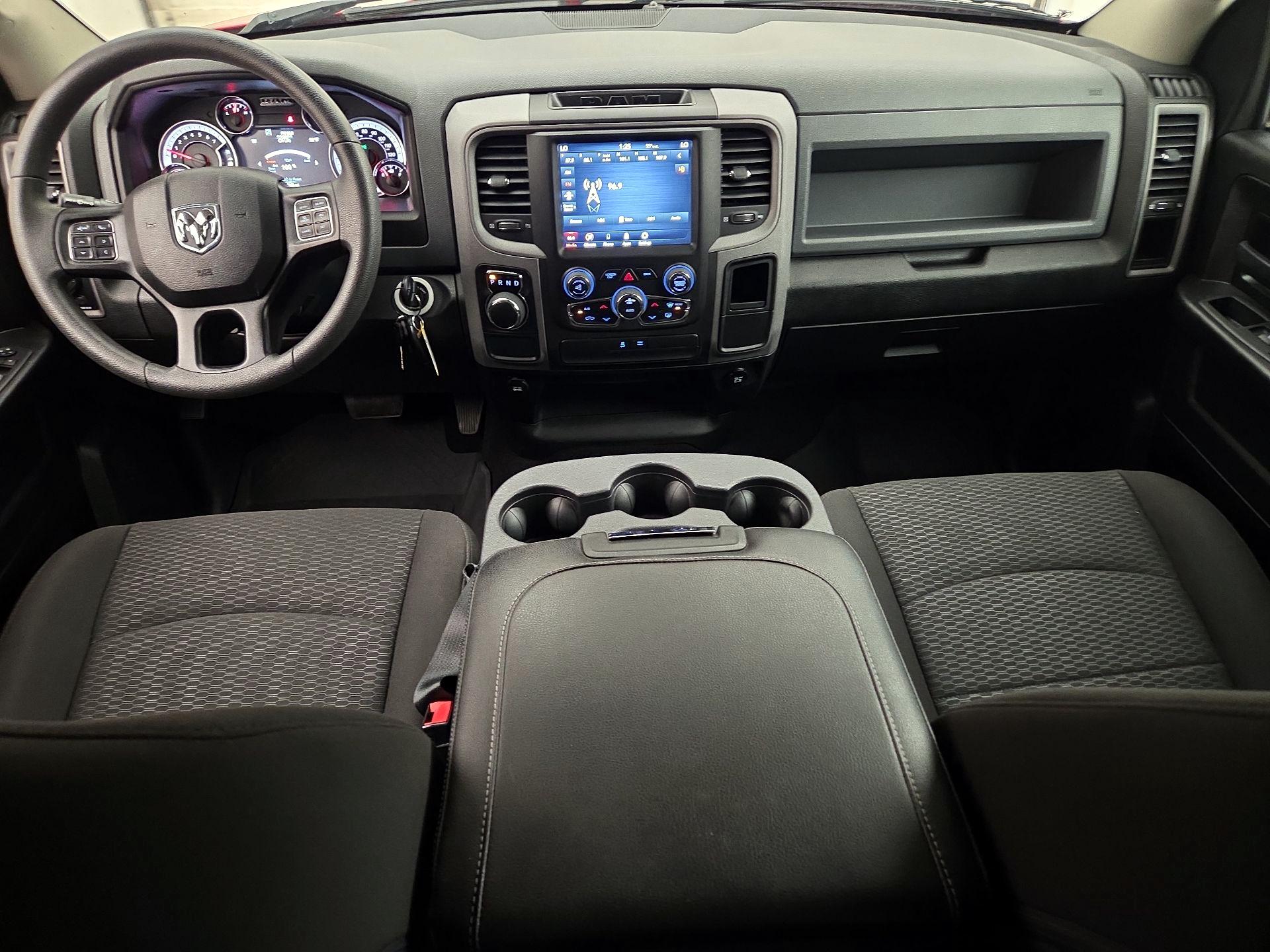 Thumbnail: 2020 RAM 1500 Classic - 9