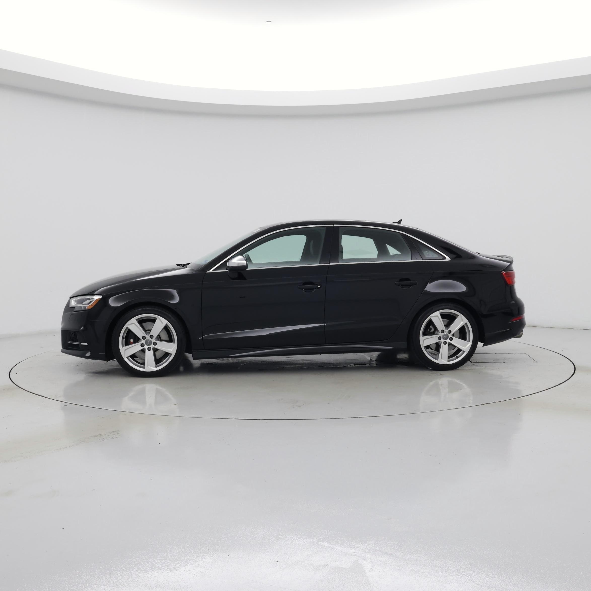 Thumbnail: 2019 Audi S3 - 3