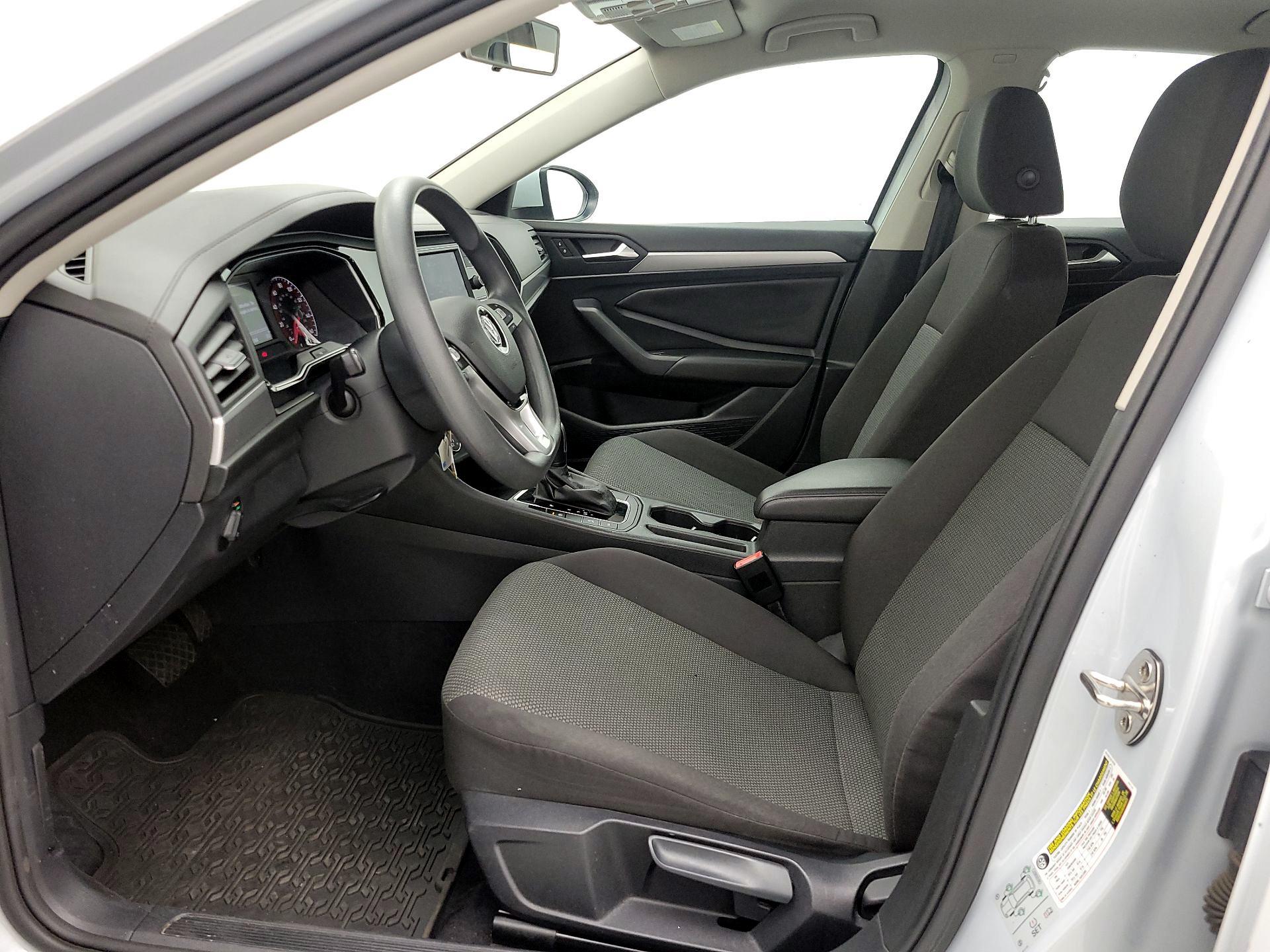 Thumbnail: 2019 Volkswagen Jetta - 11