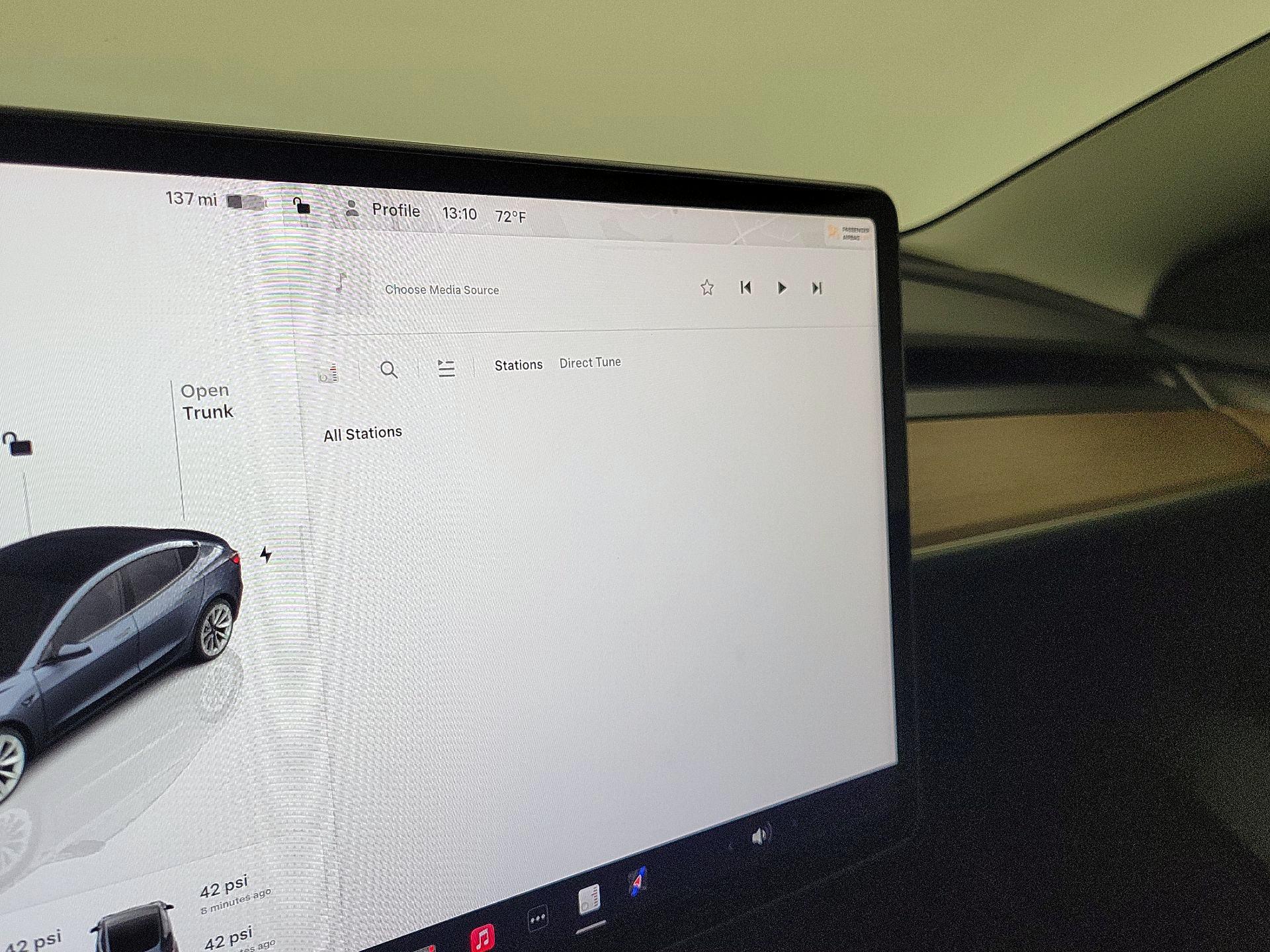 Thumbnail: 2022 Tesla Model 3 - 15