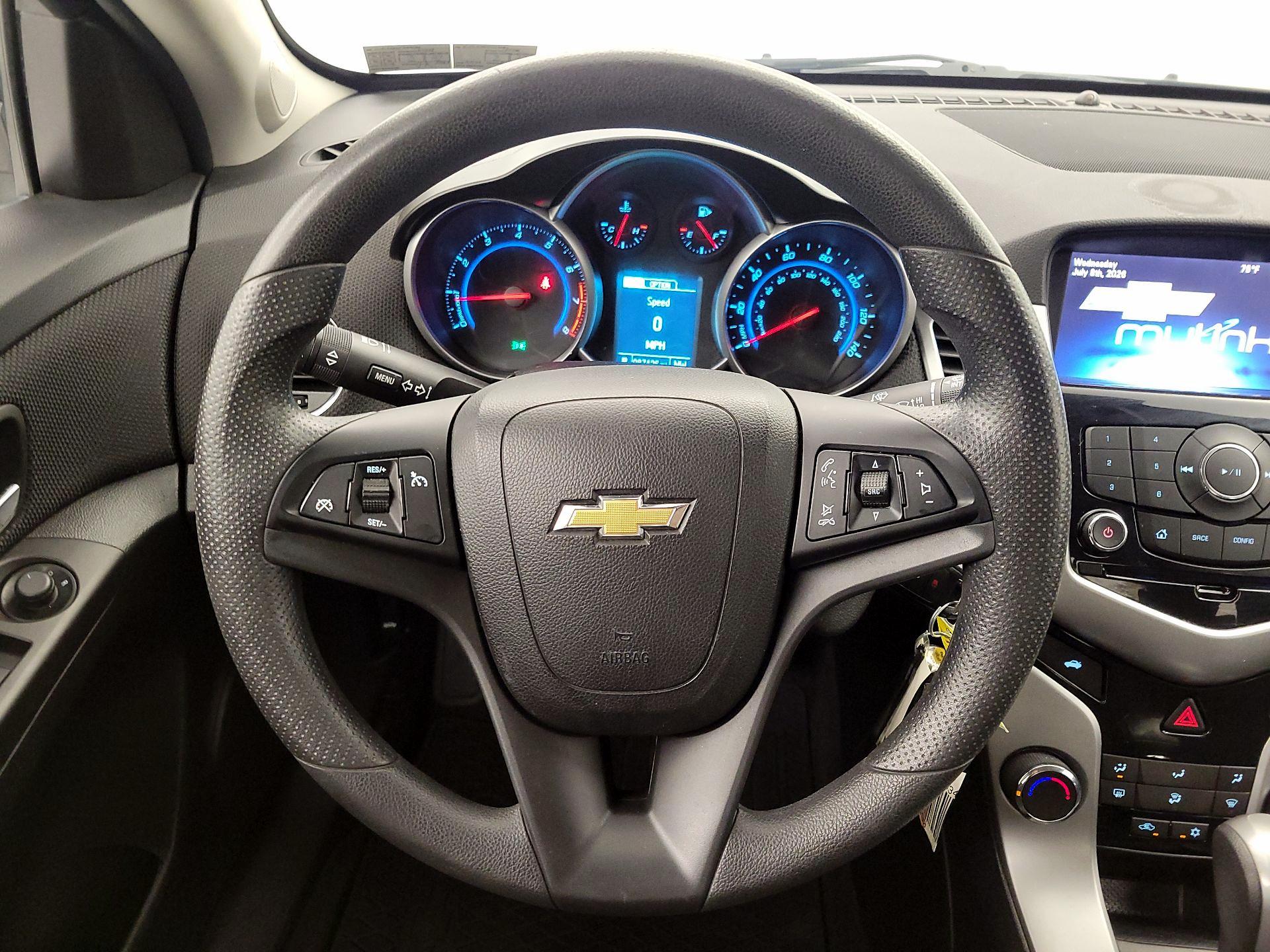 Thumbnail: 2015 Chevrolet Cruze - 10