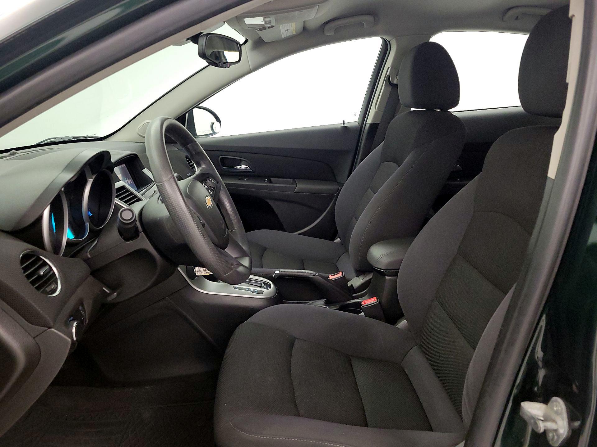 Thumbnail: 2015 Chevrolet Cruze - 11