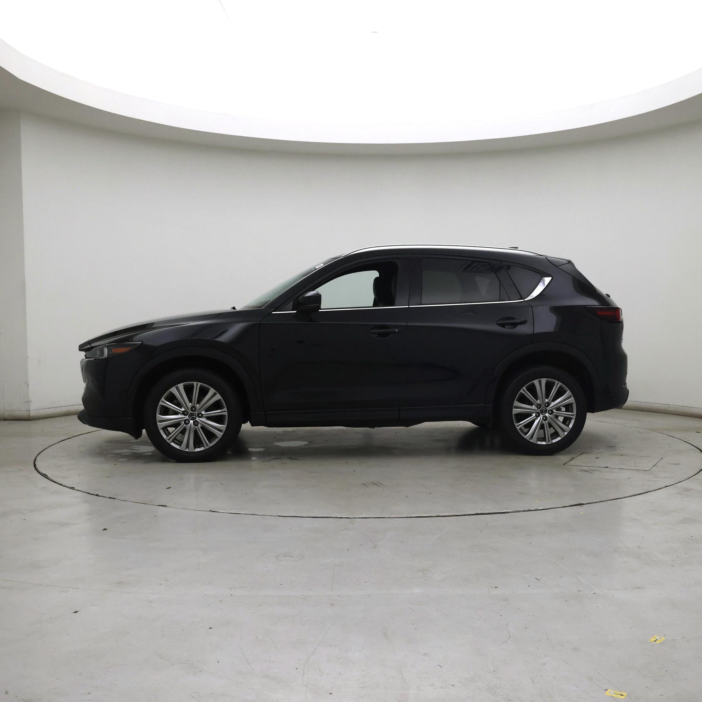 Thumbnail: 2022 Mazda CX-5 - 3