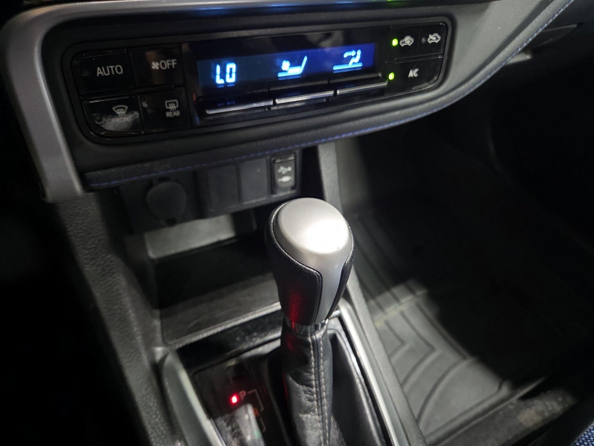 Thumbnail: 2019 Toyota Corolla - 16