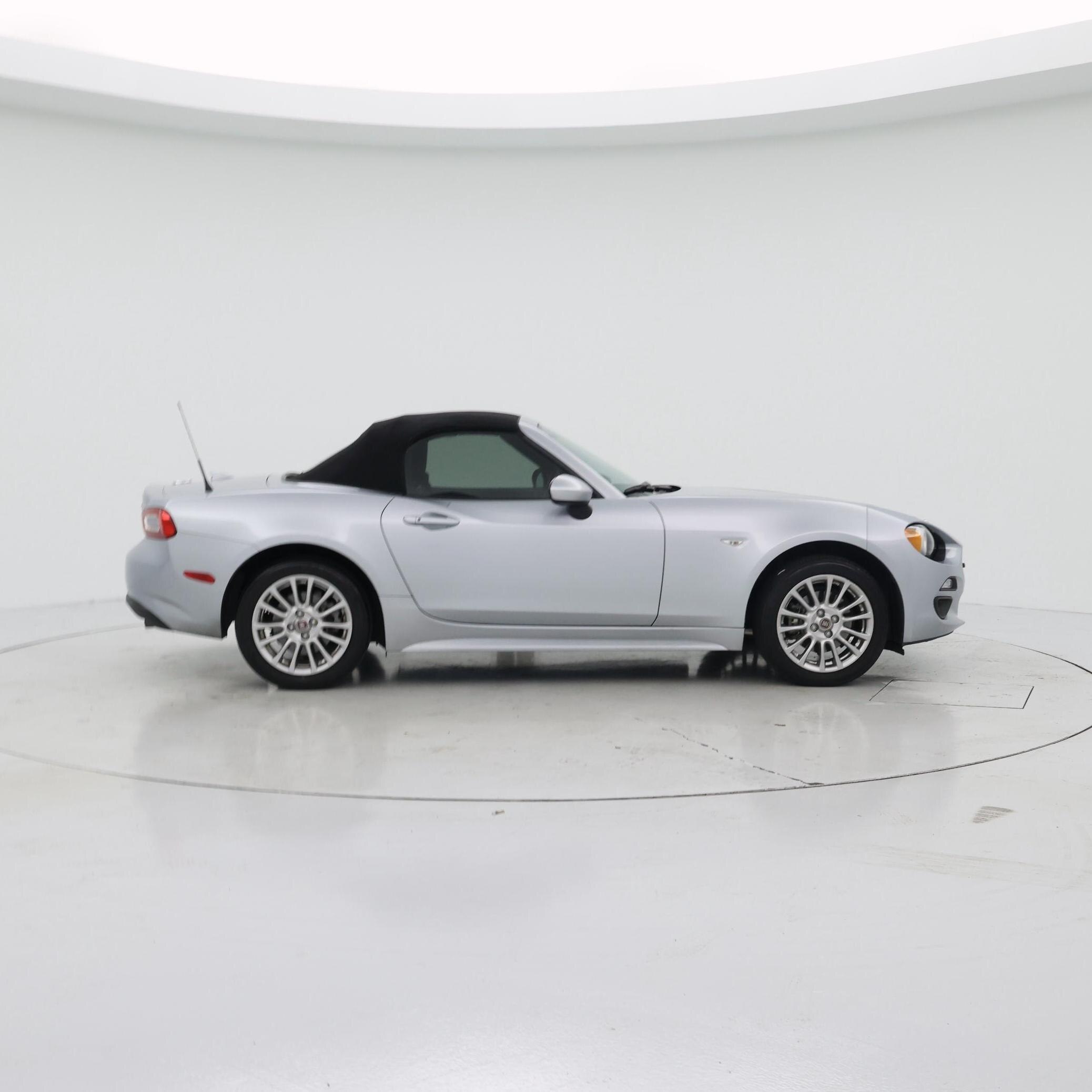 Thumbnail: 2020 Fiat 124 Spider - 7