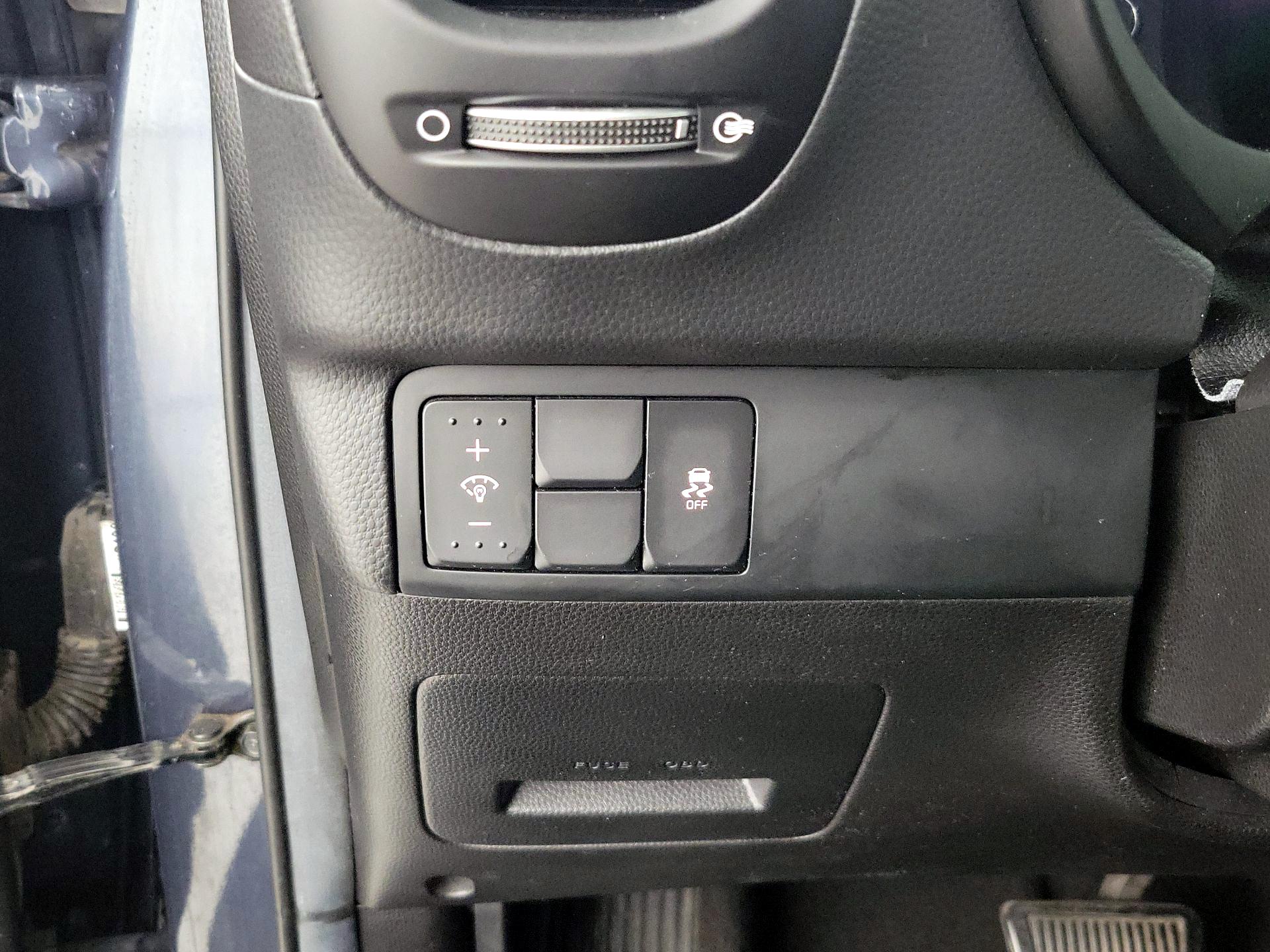 Thumbnail: 2016 Kia Soul - 13