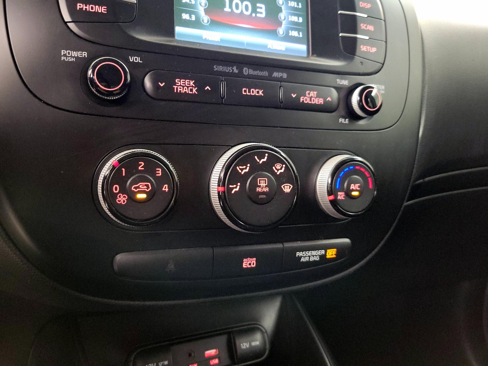 Thumbnail: 2016 Kia Soul - 16