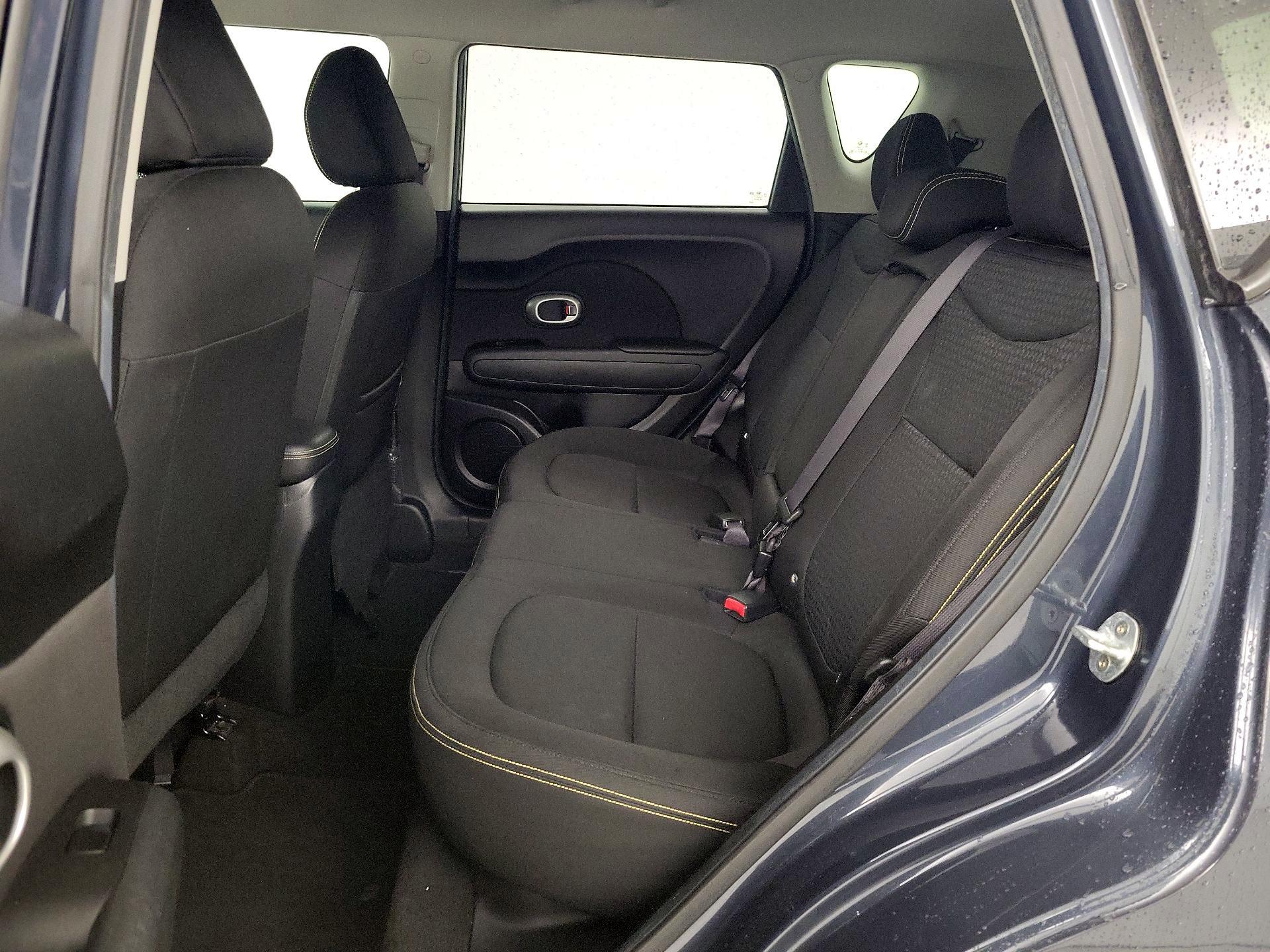 Thumbnail: 2016 Kia Soul - 18