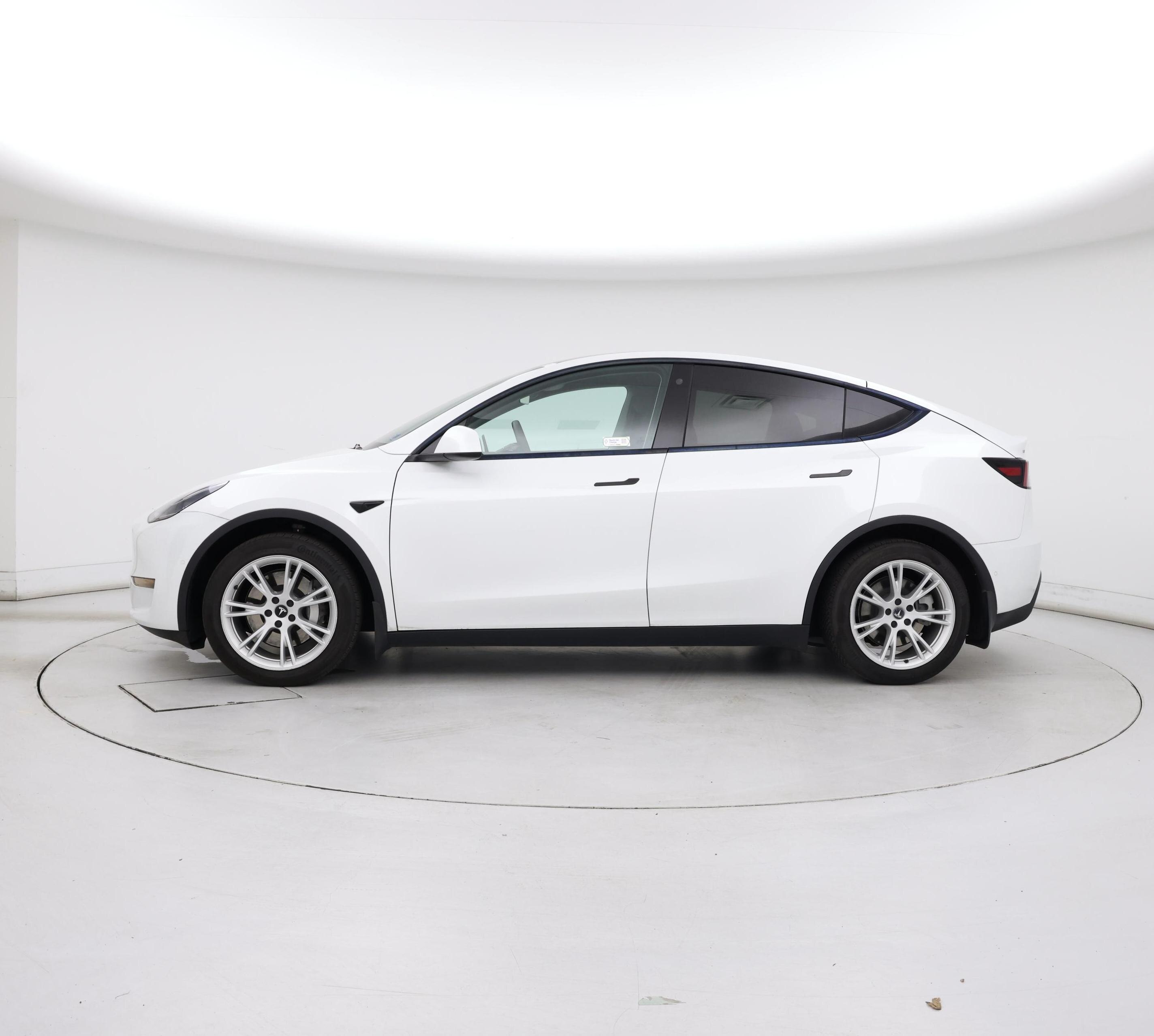 Thumbnail: 2021 Tesla Model Y - 3