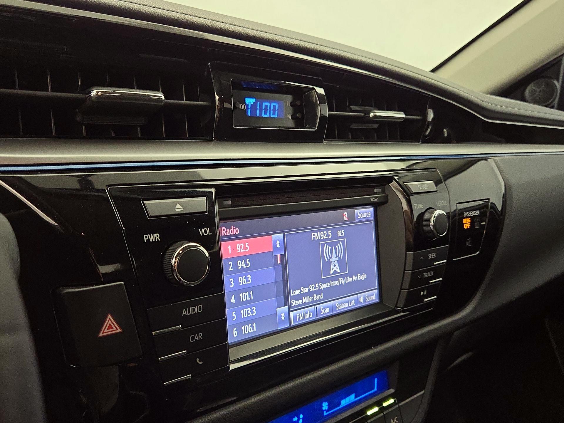 Thumbnail: 2016 Toyota Corolla - 15