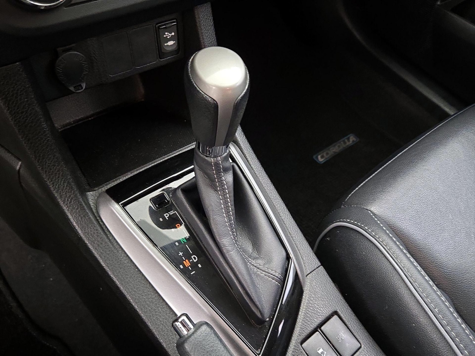 2016 Toyota Corolla S - Photo 18