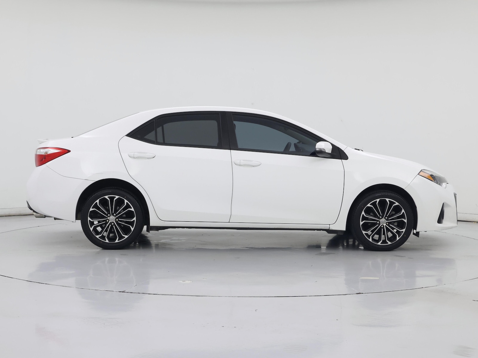 2016 Toyota Corolla S - Photo 8