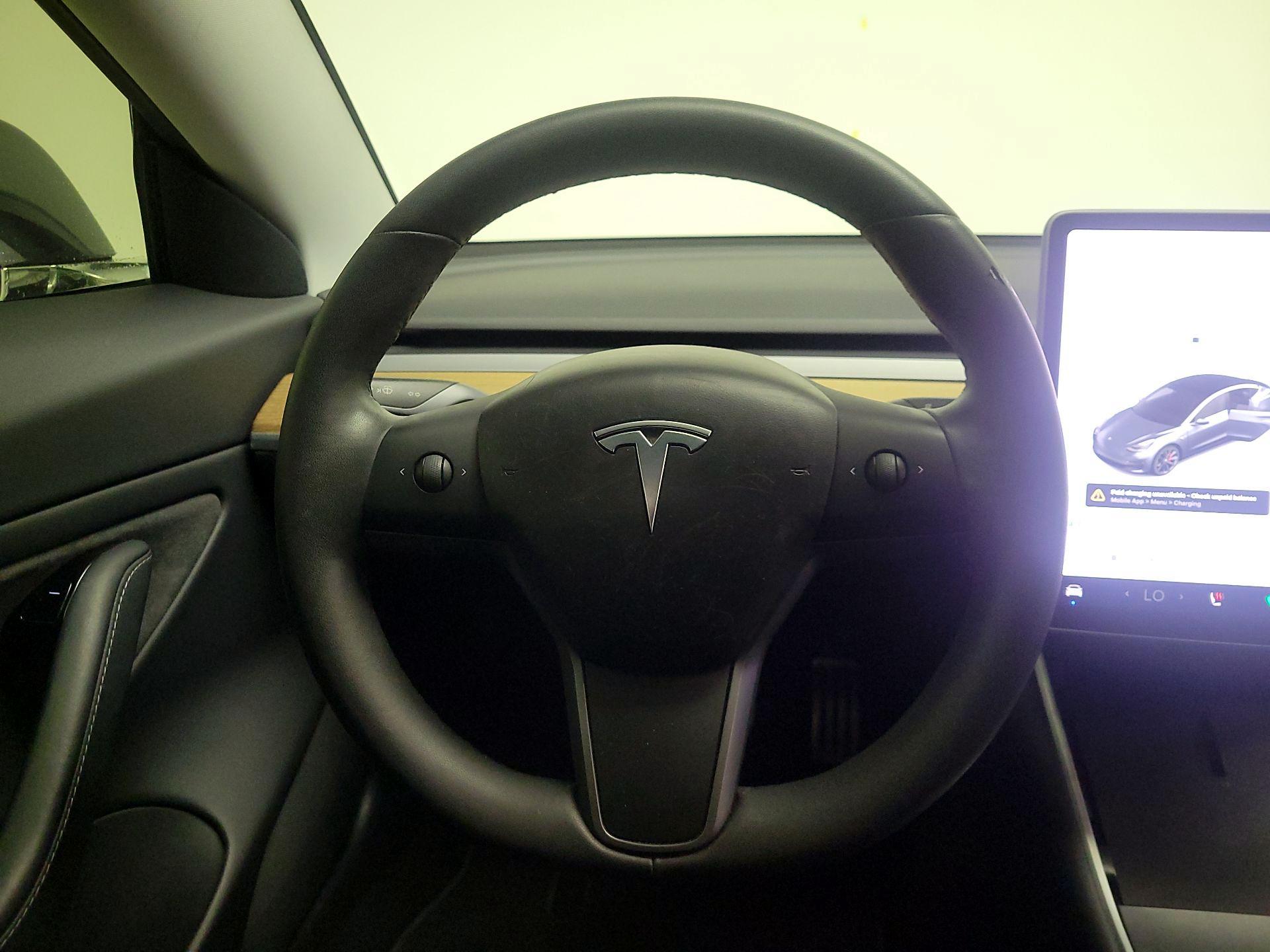 Thumbnail: 2020 Tesla Model 3 - 10