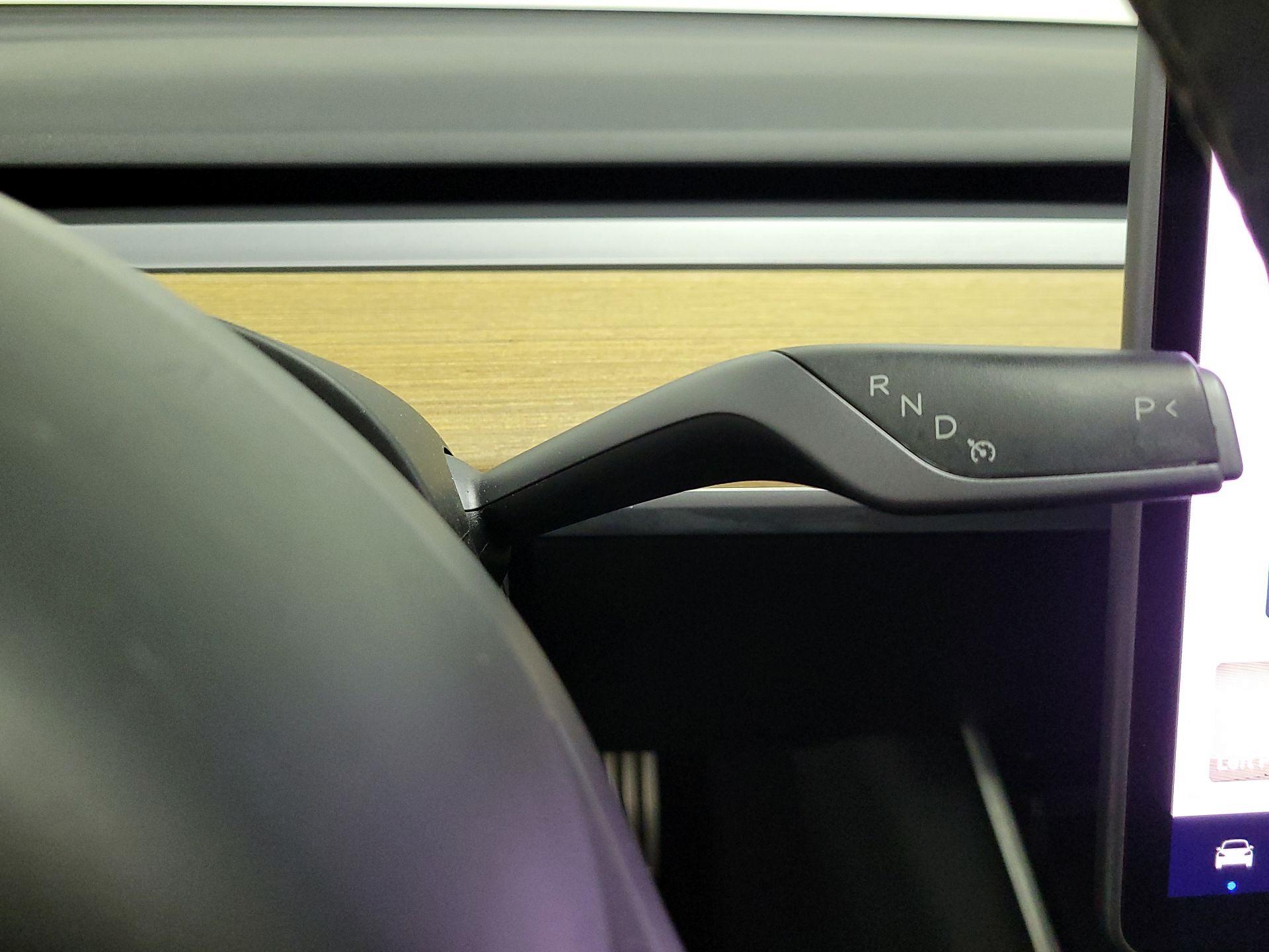 Thumbnail: 2020 Tesla Model 3 - 17