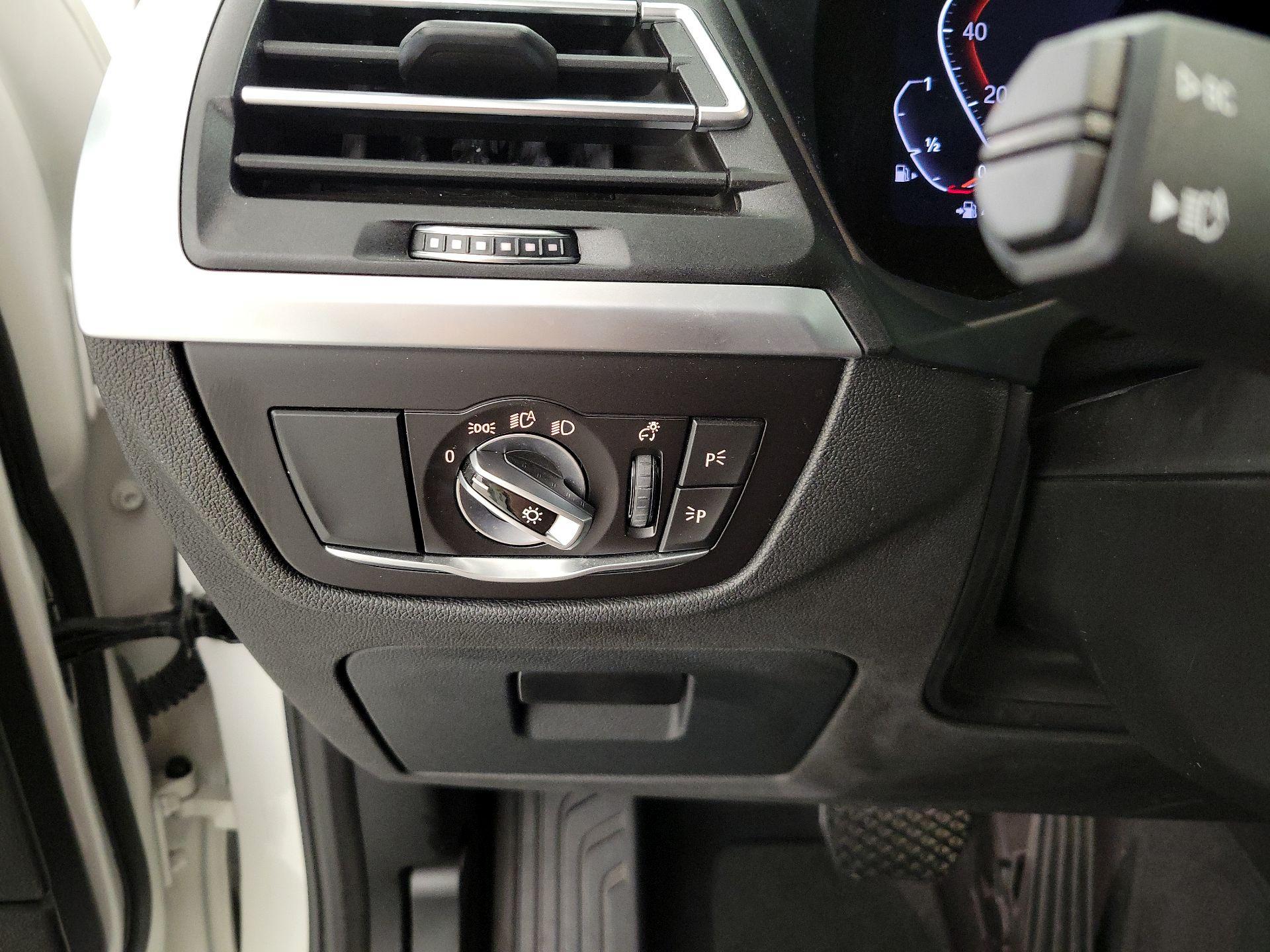 Thumbnail: 2022 BMW X3 - 13