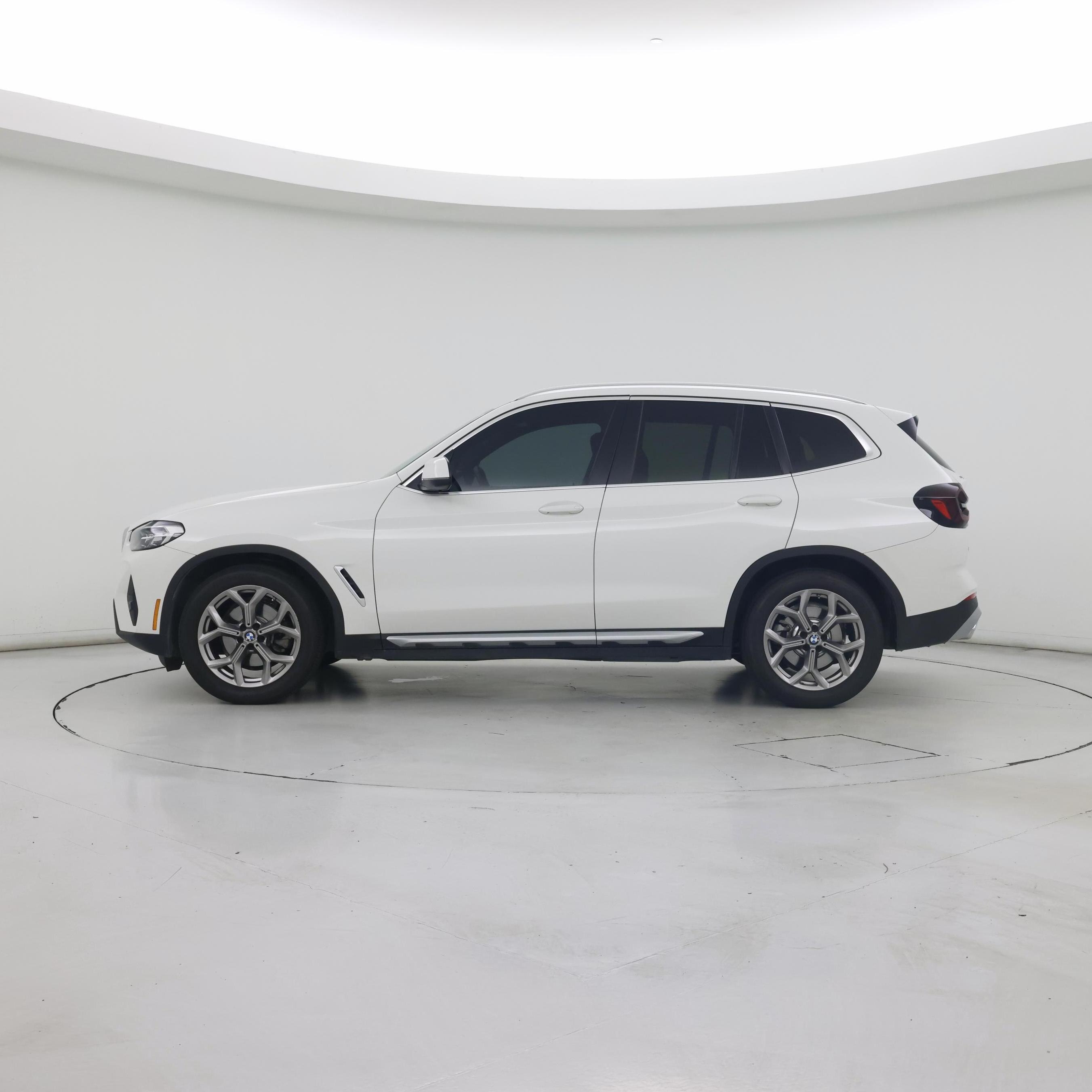 Thumbnail: 2022 BMW X3 - 3