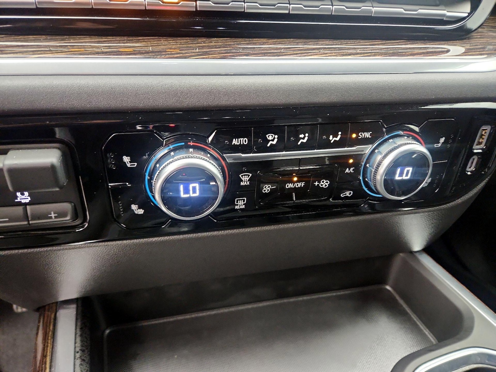 2025 GMC Sierra 1500 Elevation - Photo 18