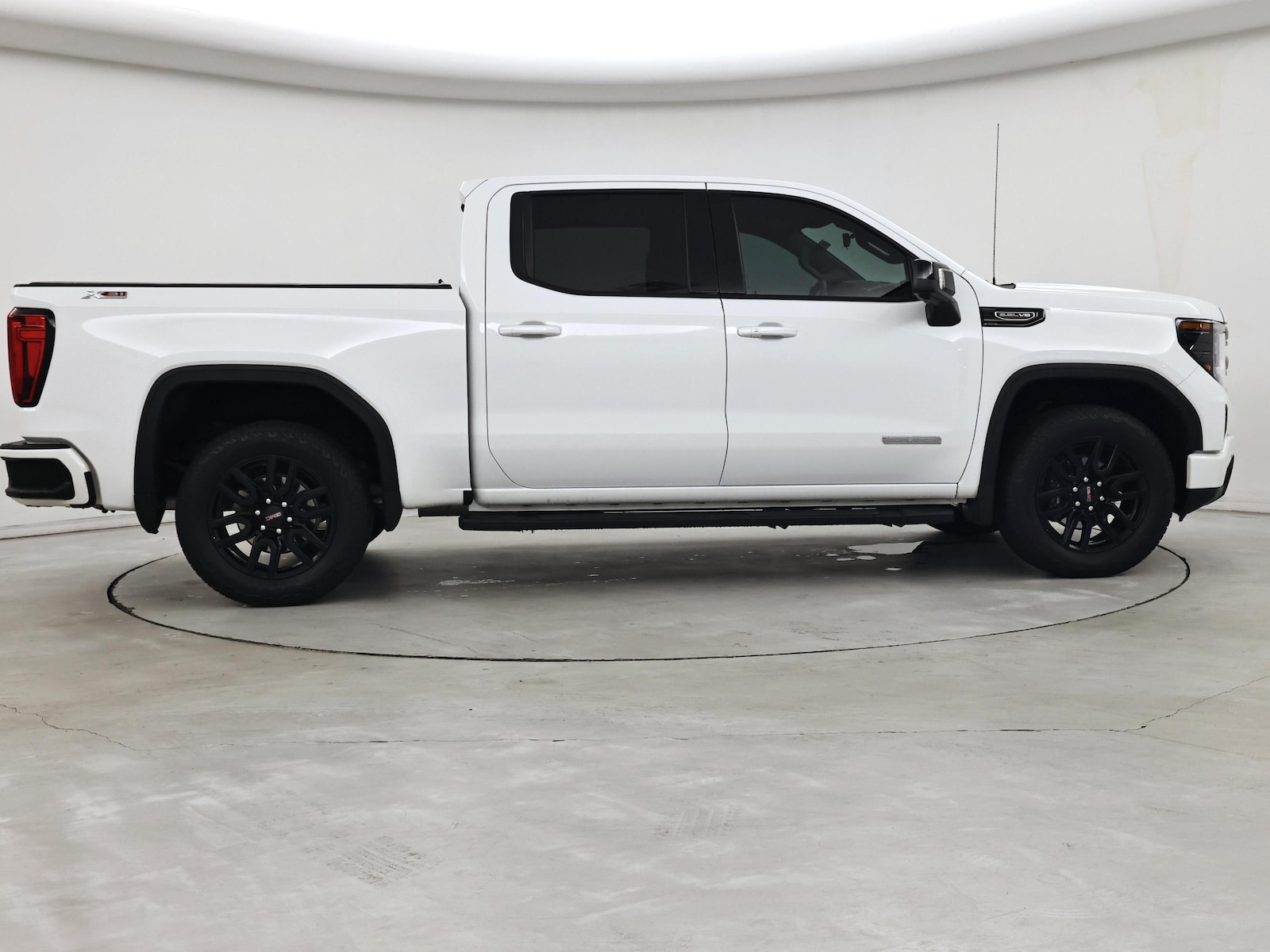 2025 GMC Sierra 1500 Elevation - Photo 8