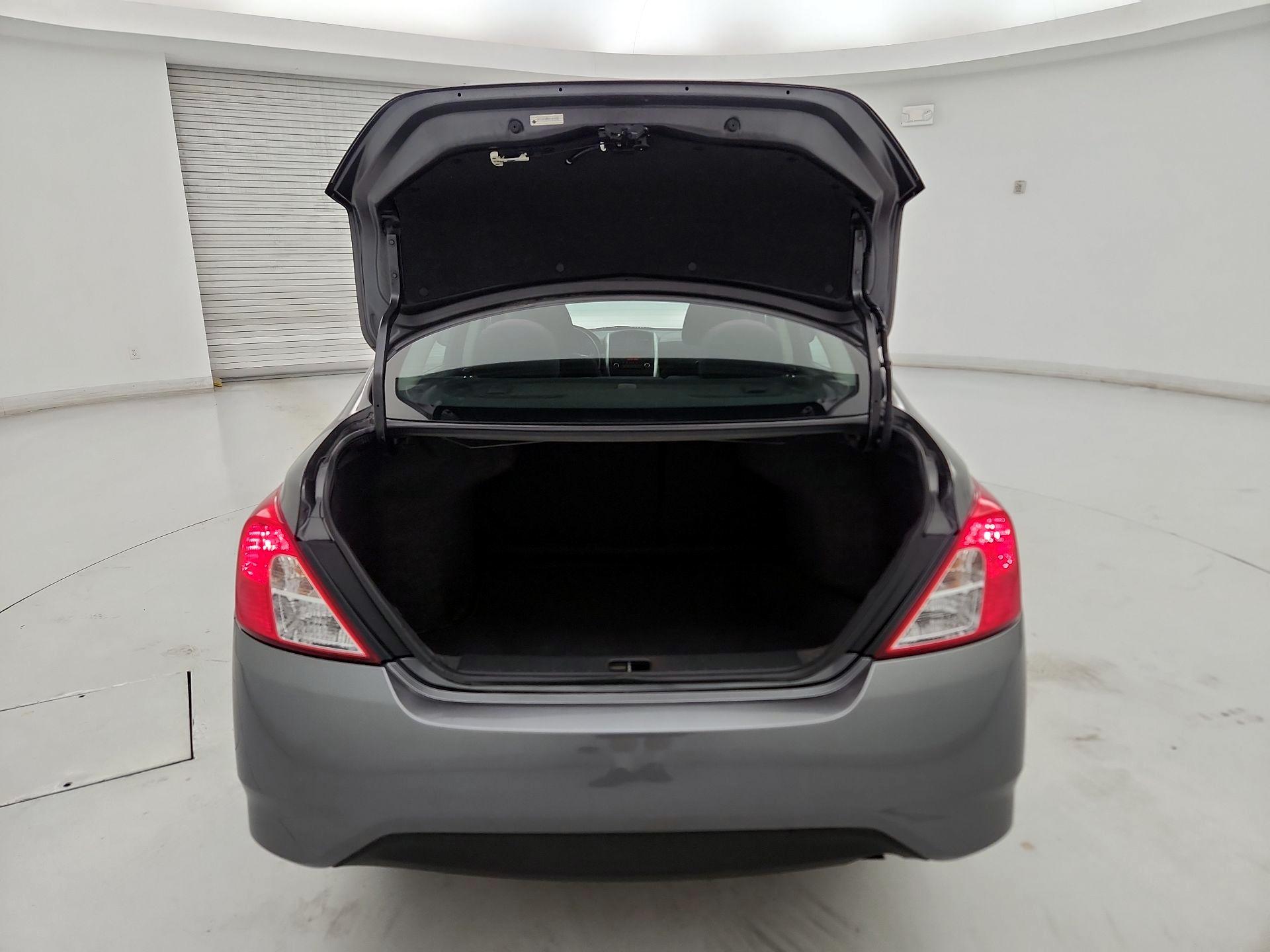 Thumbnail: 2017 Nissan Versa - 19